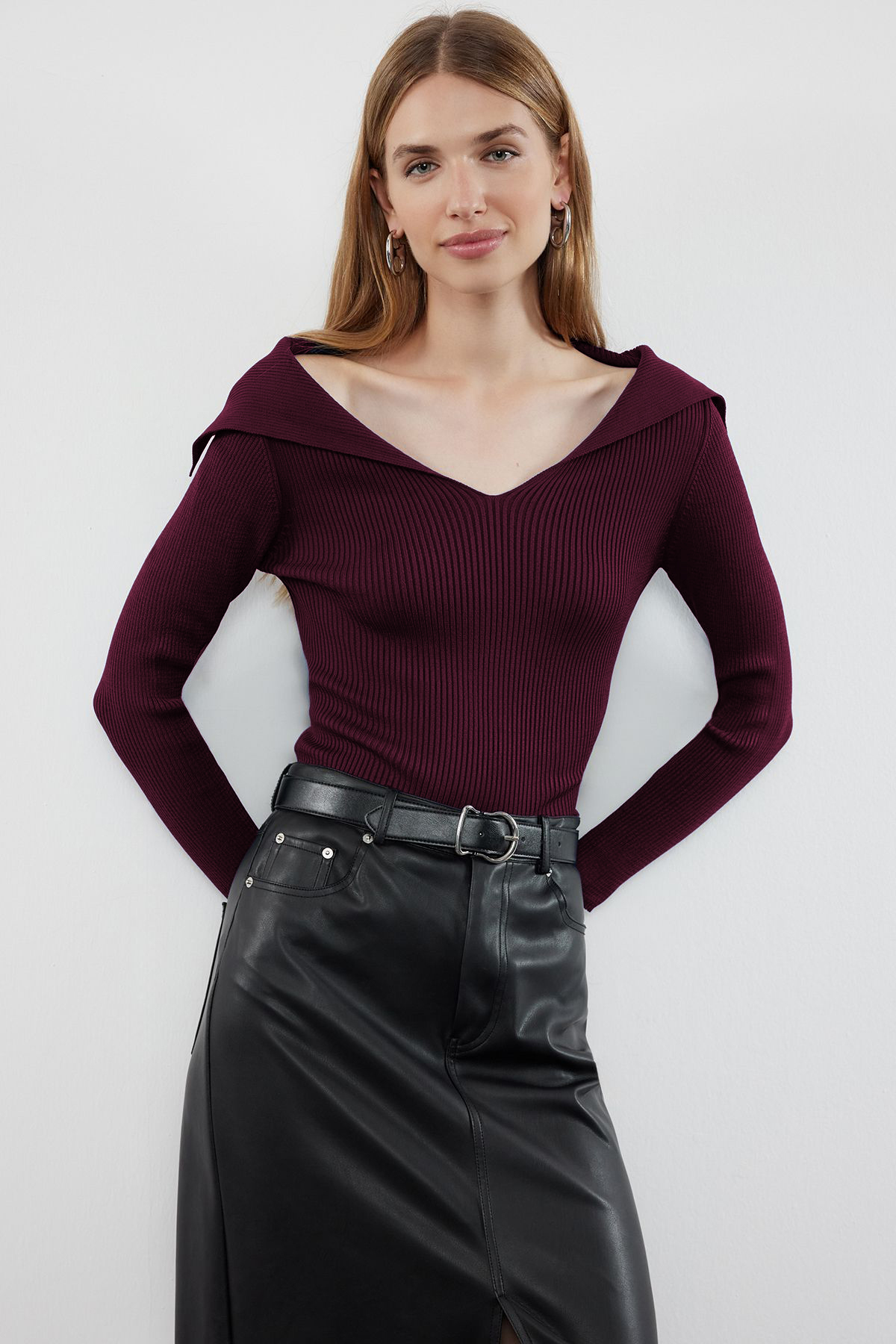 Trendyolmilla Bordo Carmen Yaka Triko Kazak TWOAW22KZ0993