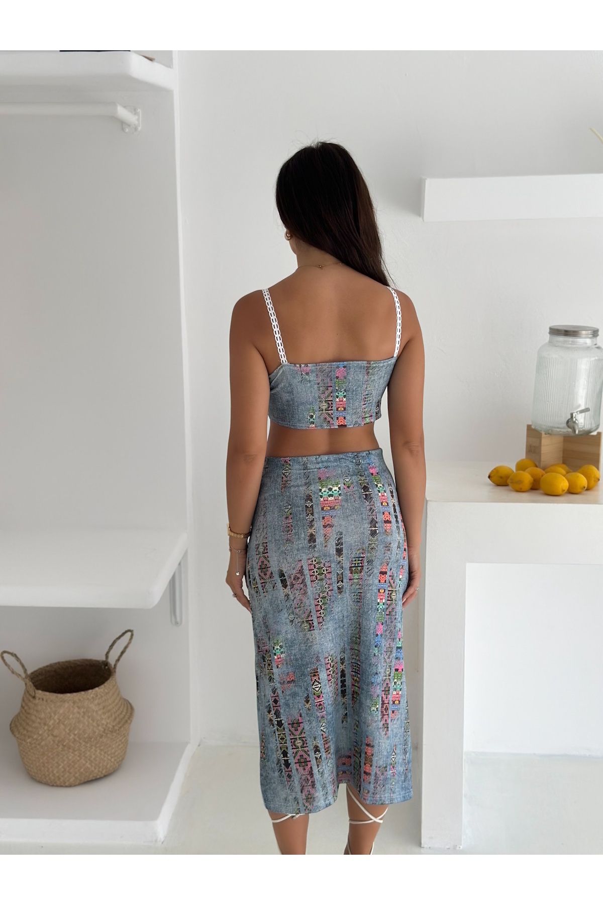 YUSUF CAN KARATAŞ KARATAŞ GİYİM-Women's Patterned Lycra Fabric Strap Front Tie Crop and Slit Midi Skirt Set 3