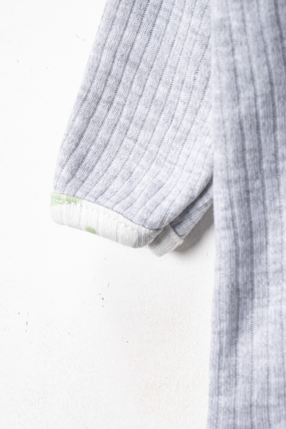 ENİA BABY ERKEK BEBEK % 100 PAMUKLU YENİDOĞAN NAKIŞLI 5 PARÇA KUTULU HASTANE ÇIKIŞ SETİ fotoğrafı 5 (önizleme)