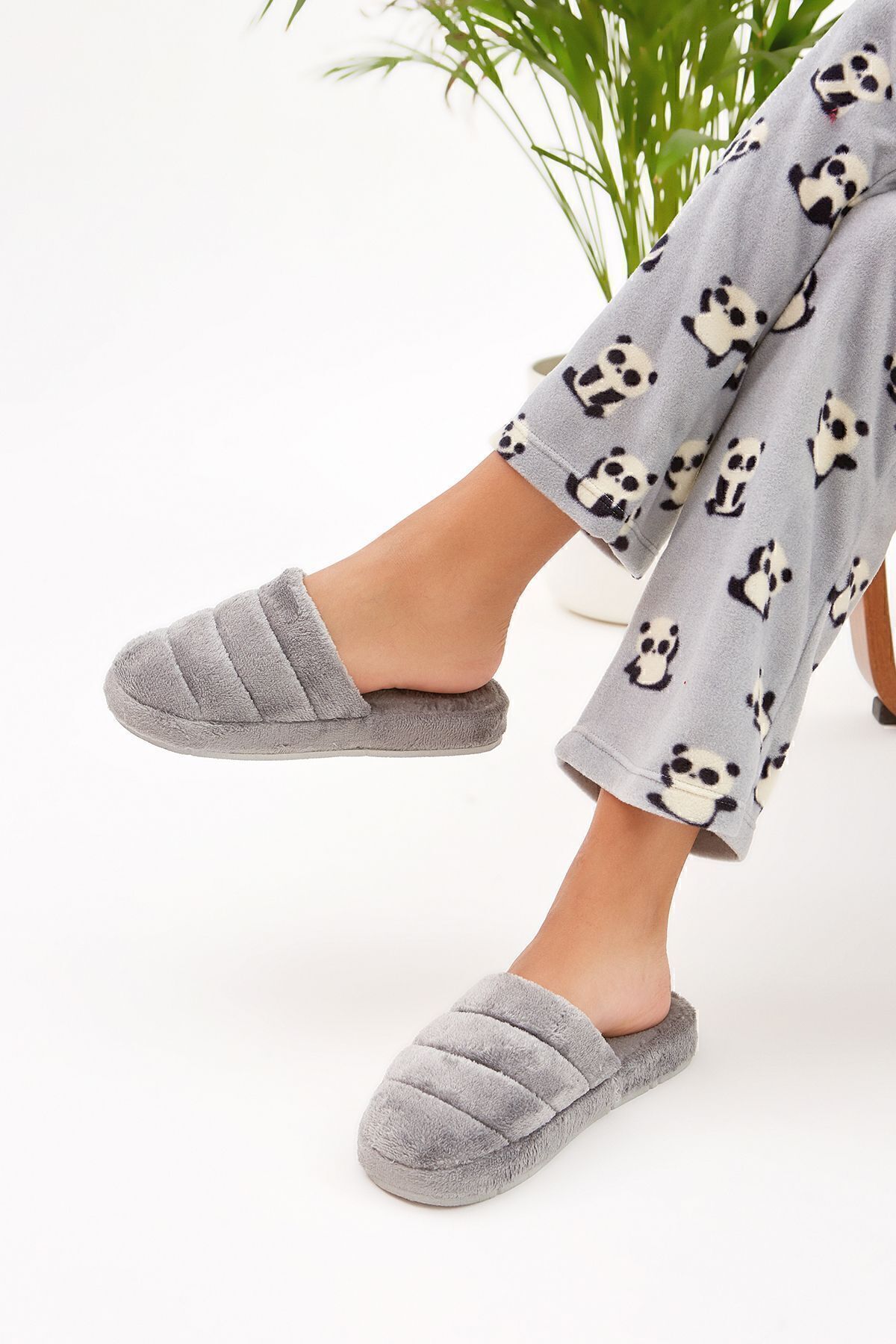 Moda Devrin-3 db-os csomag Zárt elülső papucs Házi papucs hozománycsomag készlet 2