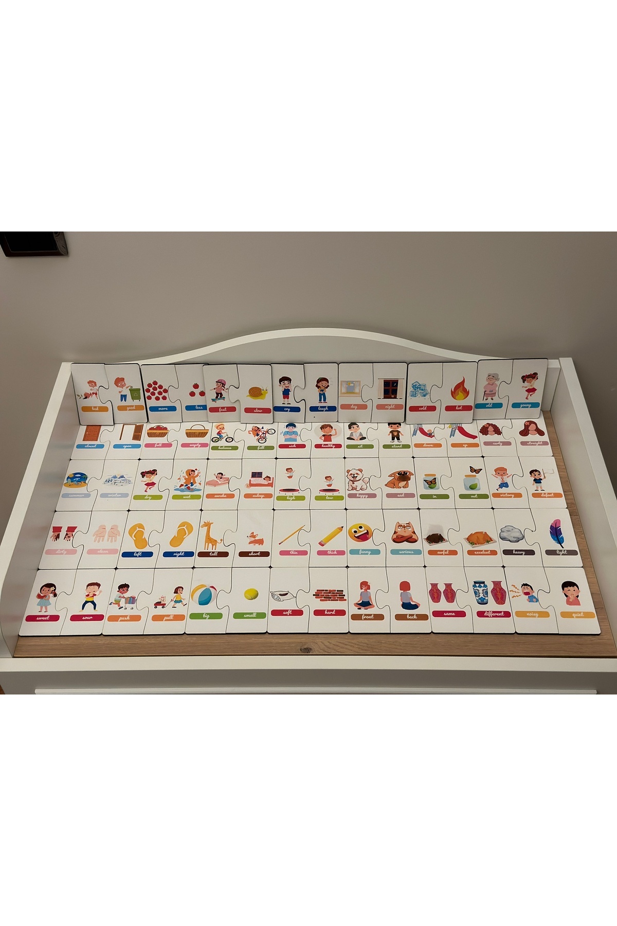 بازی پازل تضادهای آموزشی زبان انگلیسی – اسباب‌بازی آموزش مونته‌سوری