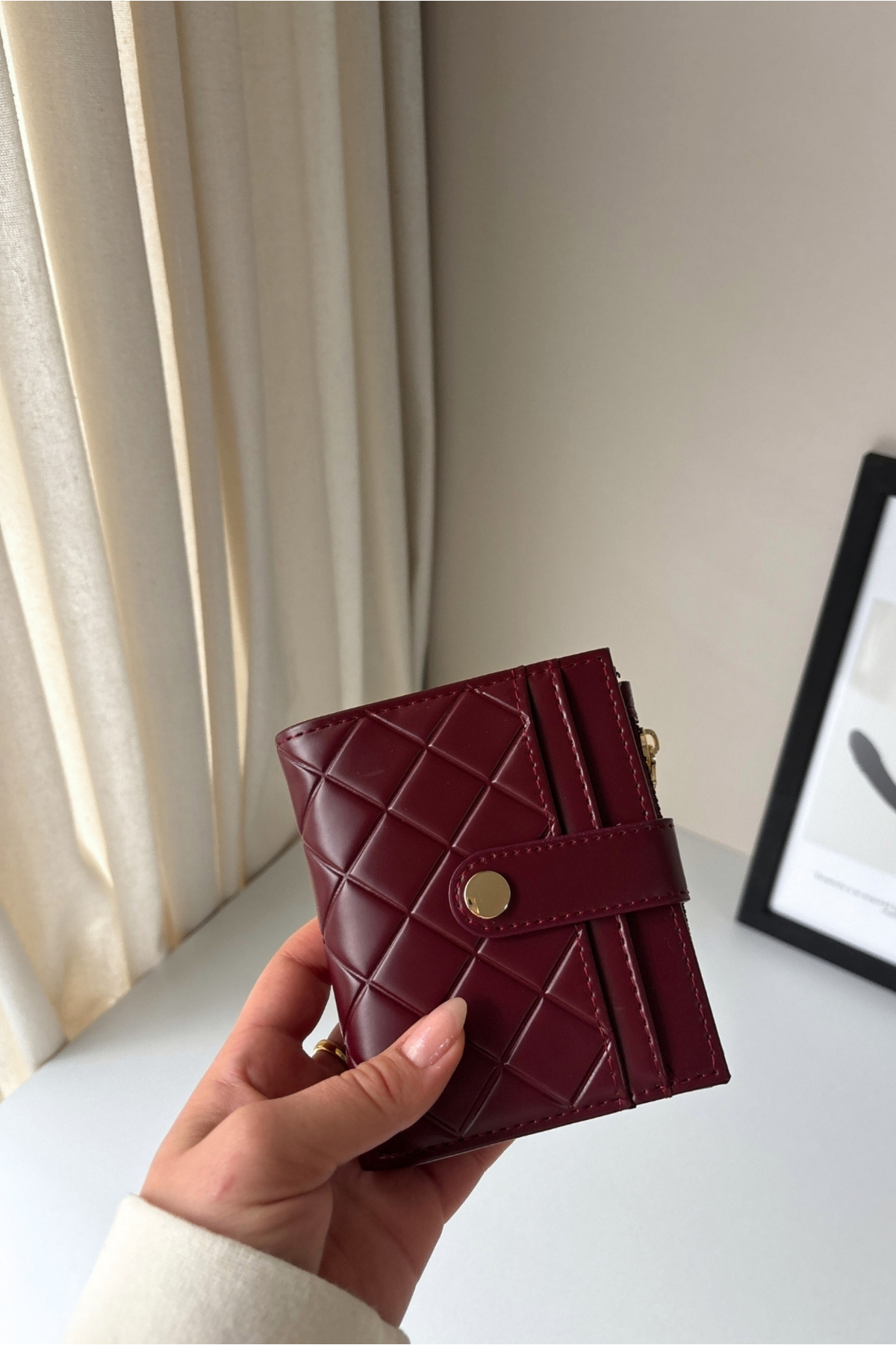 Yuka Atelier Ruby Orta Boy Kapitone Detaylı Suni Deri Cüzdan