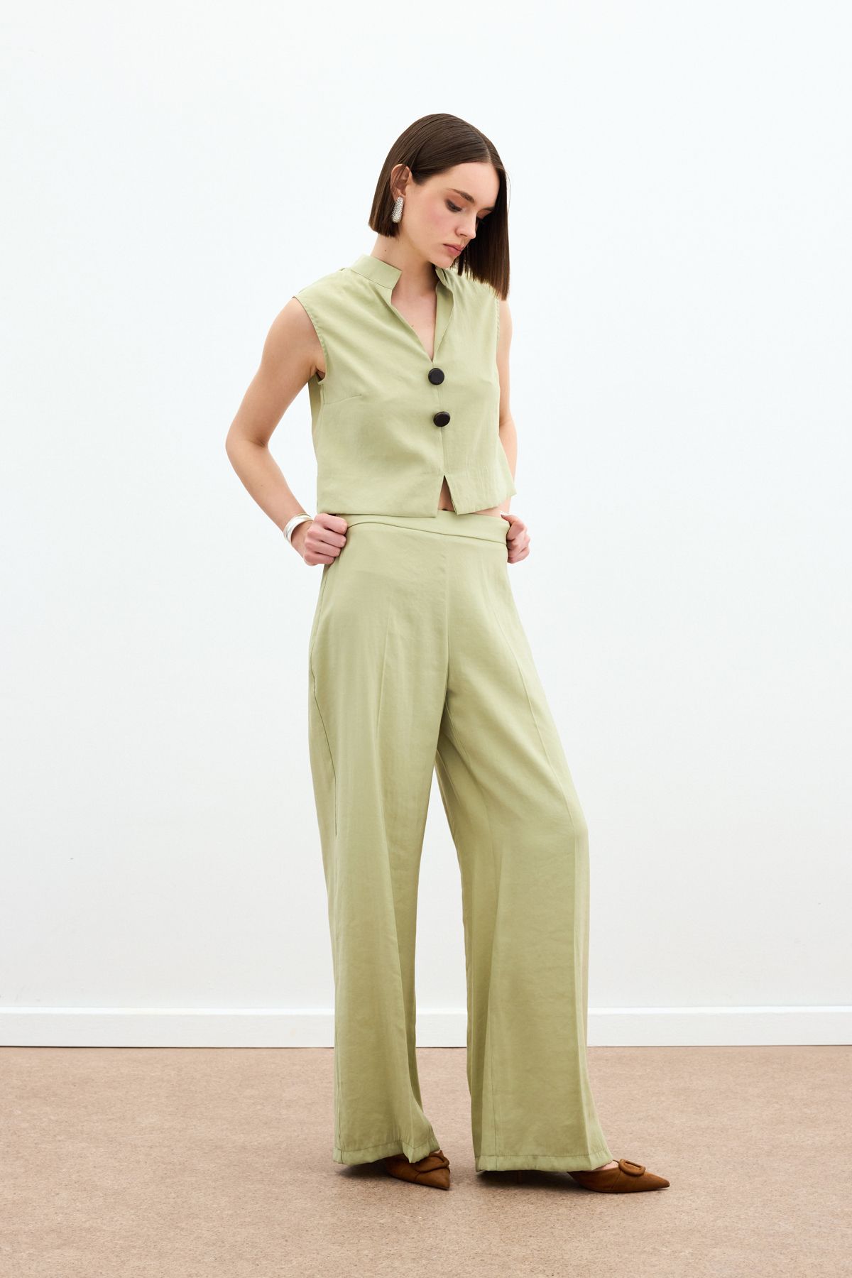 Sateen-Pantaloni de in cu talie înaltă - verde ulei 6