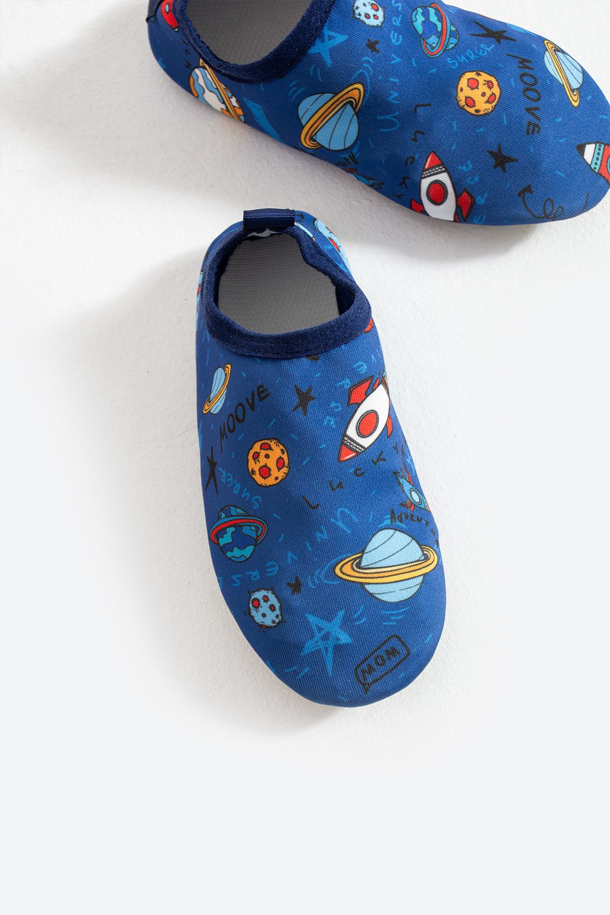 lord's ayakkabı-Durable Sea and Pool Booties with Anti-Slip Soles and Ergonomic Design 2