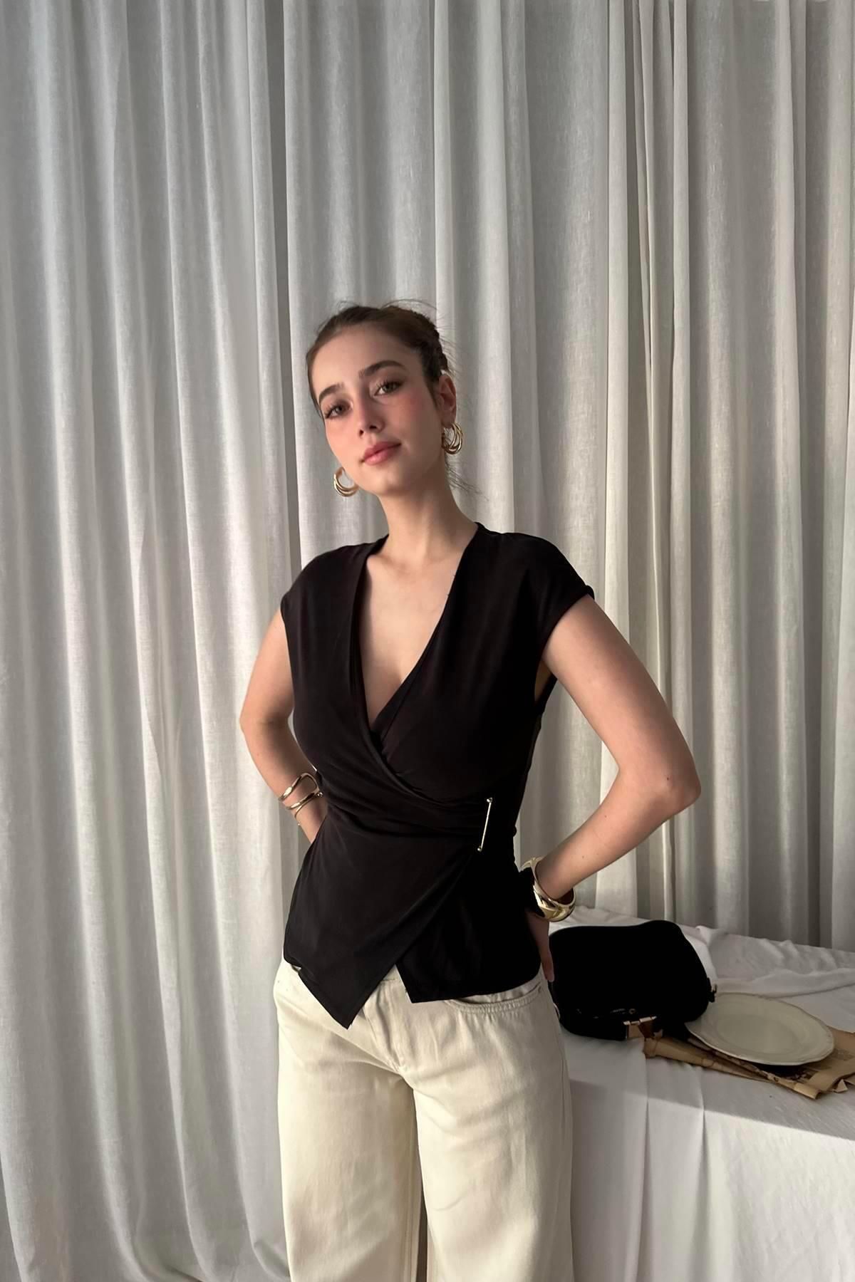 lizge giyim-Side Buckle Modal Bluz 1
