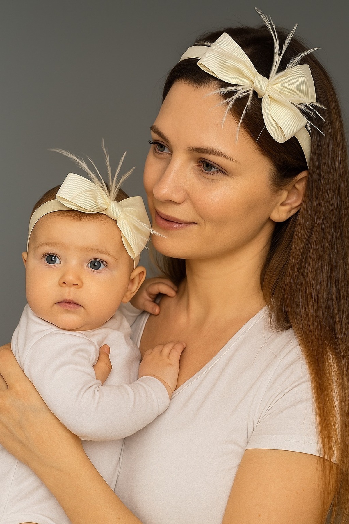 Massaltay Ekru Tüylü Anne Lohusa Tacı ve Bebek Bandanası Seti – Şık ve Rahat Lohusa Aksesuarı fotoğrafı 2 (önizleme)