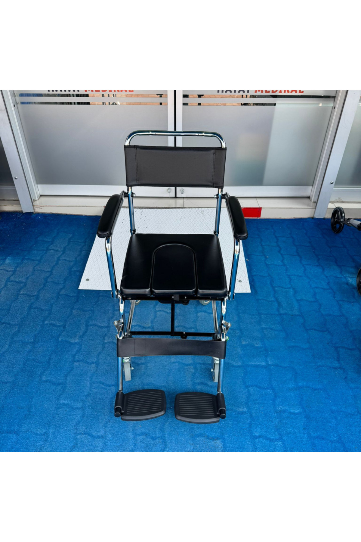 BEMOR BME613 Katlanır Klozetli Banyo Sandalyesi