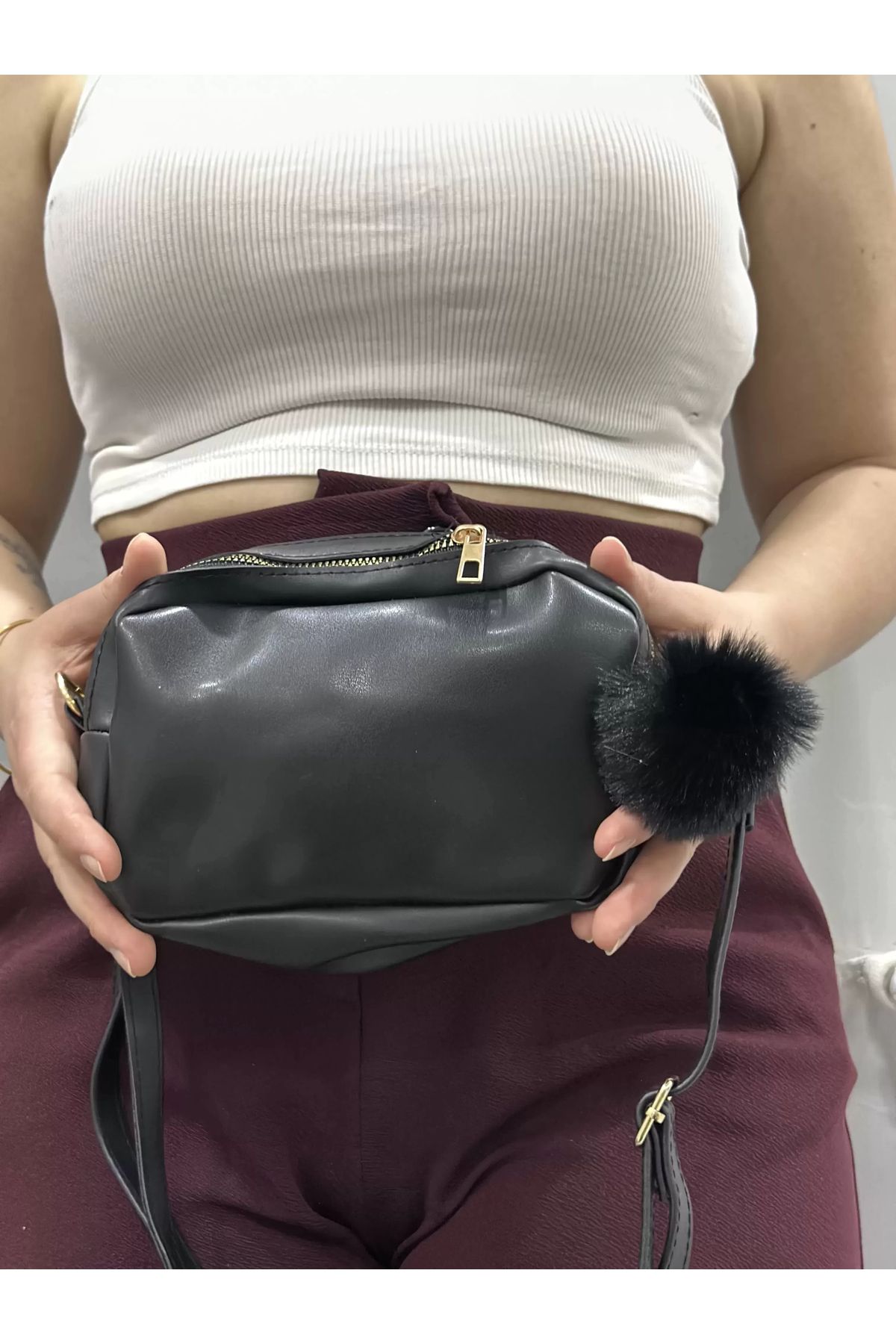 Işıltı kidss-Pompom Black Skin Bag 3
