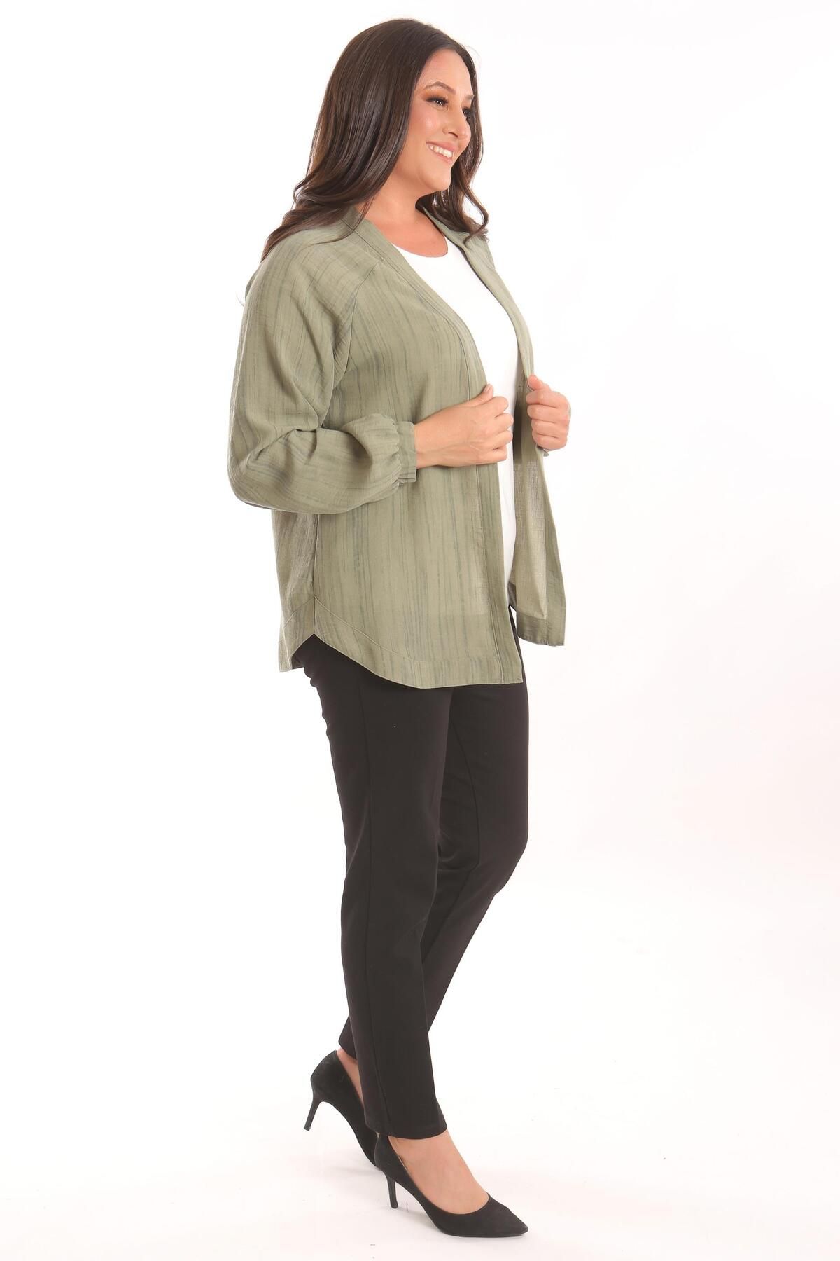 Metpoint-Trend42Plus Large Size Fabric Striped Oversize Khaki Jacket with Elastic Sleeves 3