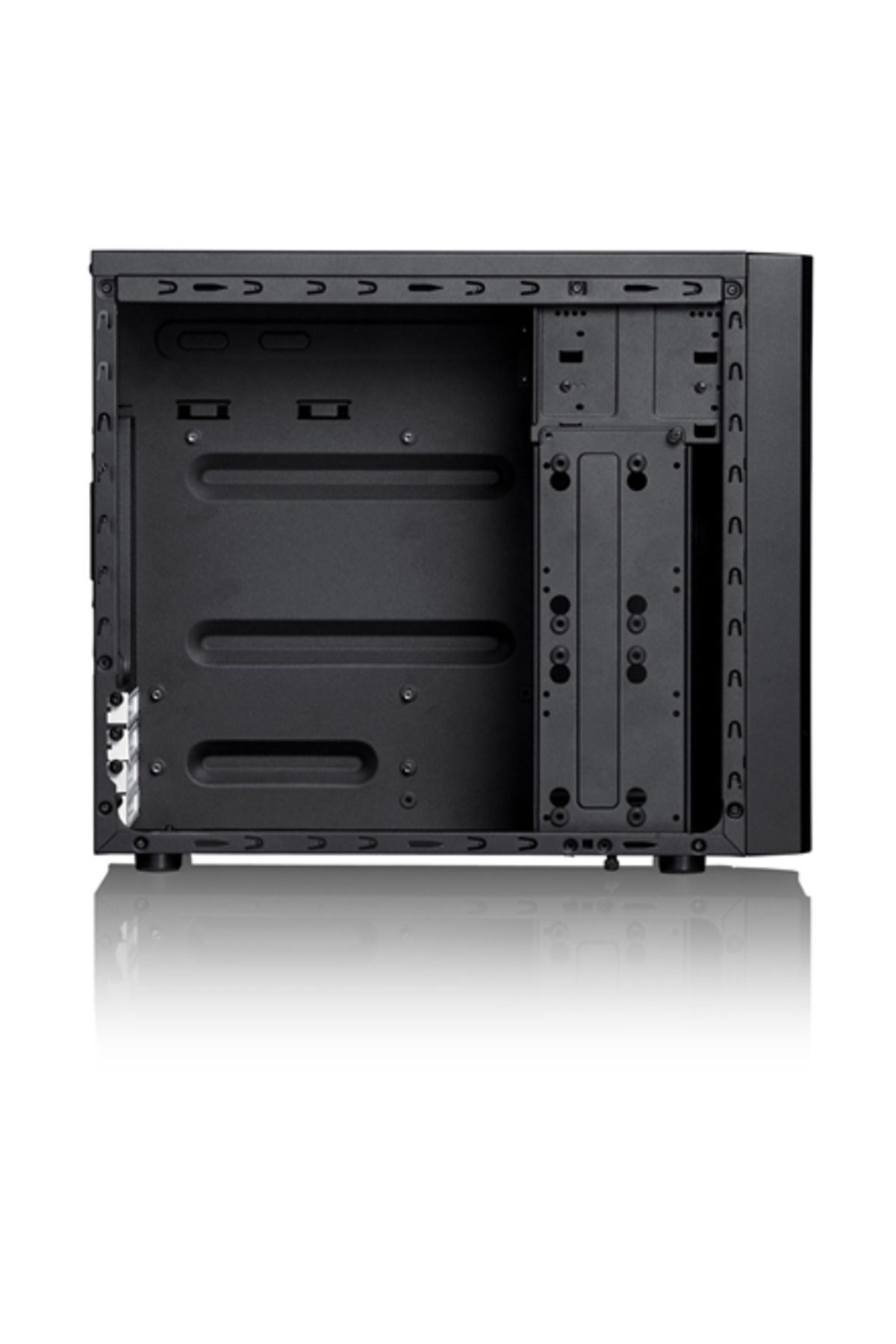 Fractal Design-| Core 1000 USB 3.0 | Negru | Micro ATX | Sursă de alimentare inclusă Nu 8