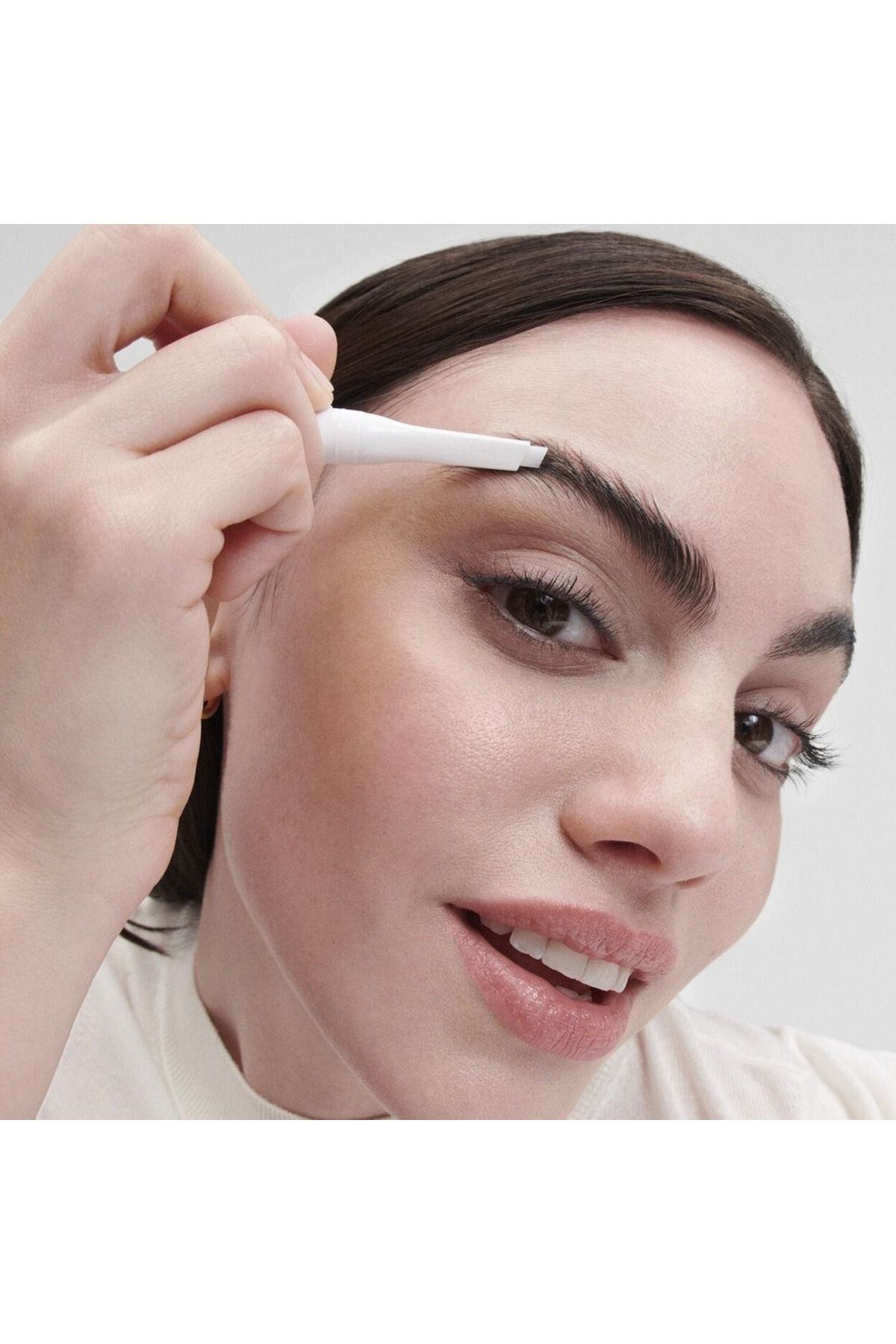 SEPHORA COLLECTION-- Insta-Brow Waxy Brow Pencil 00 Clear – Tame & Set Brows with Invisible Hold 1g 2