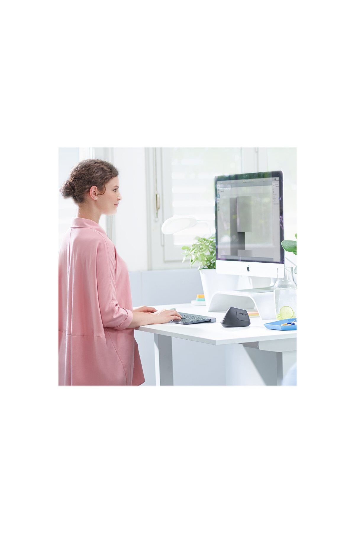 logitech-| Ergonomiczna mysz | MX VERTICAL | Bezprzewodowa | USB, Bluetooth | Grafitowa 8