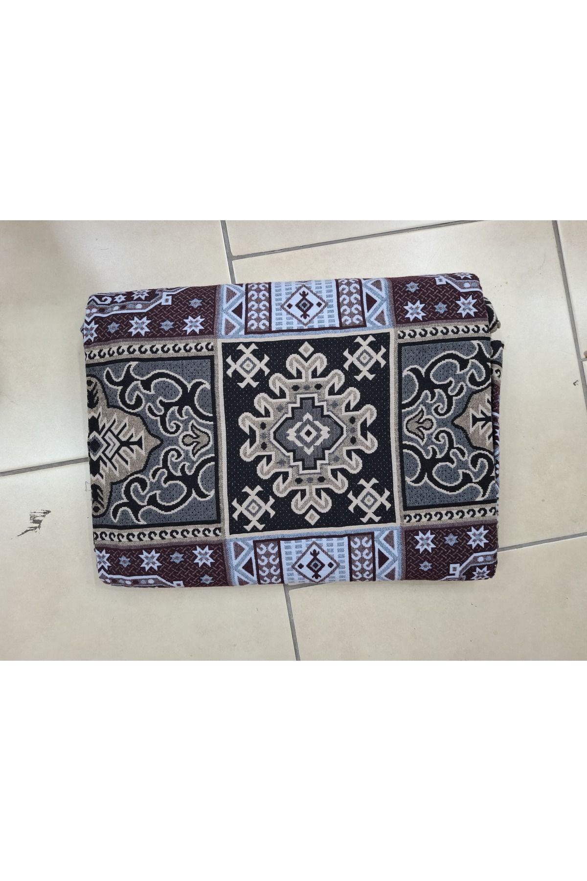 cs ilkim-6 Meter Square Carpet Cover 2