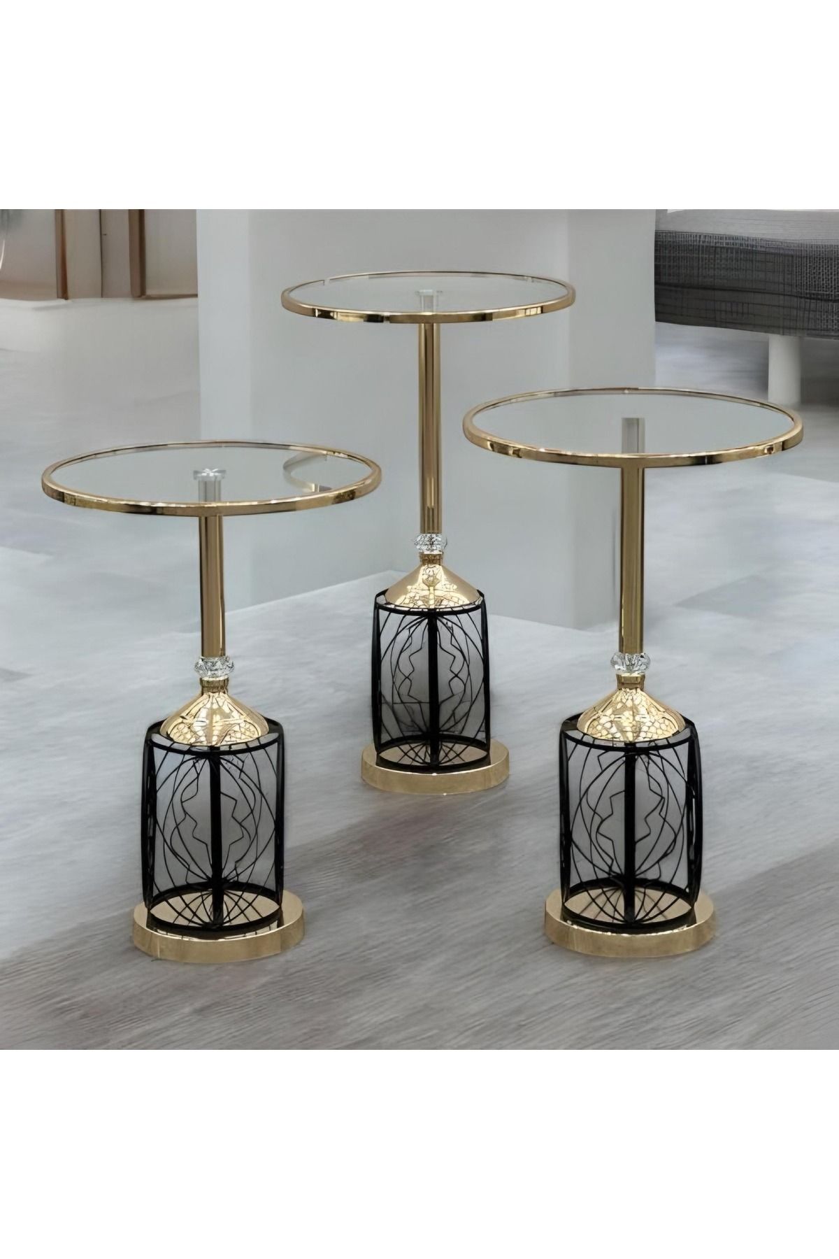Gharaib Al Tuhaf-Luxury Side Table Set - 3 Pieces with a Modern and Elegant Design 1