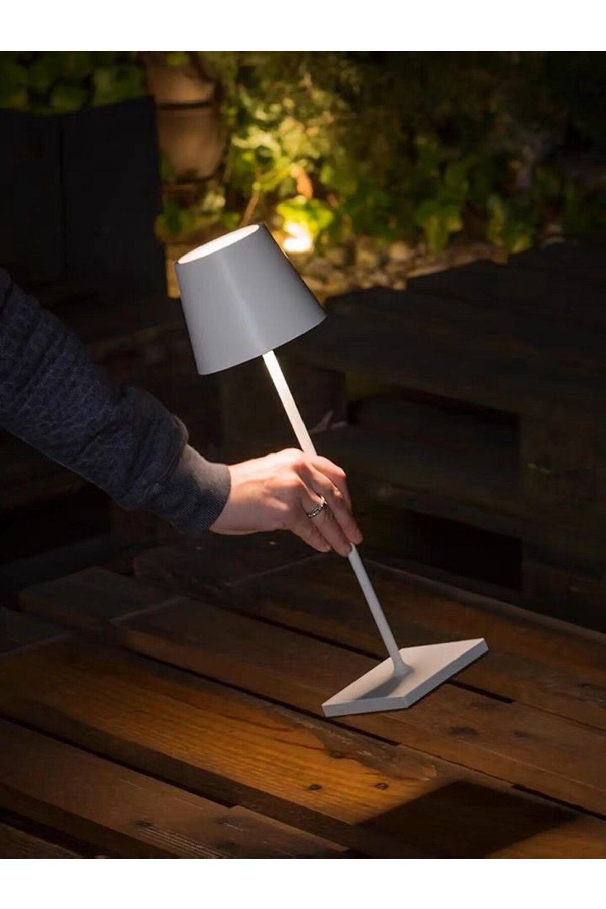 Tescomak-Rechargeable touch LED table lamp with silver telescopic rod 3