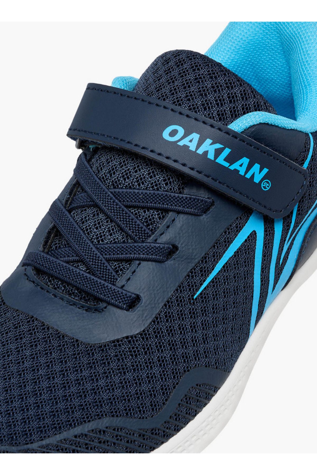 Oaklan by Shoexpress-Panelled Shoes with Hook and Loop Closure 4