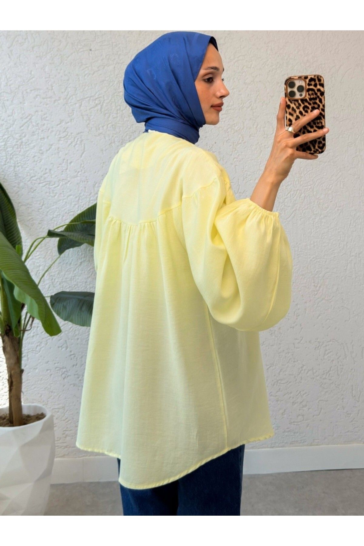 Modamorfo-Buttoned Linen Tunic with Bow Detail at the Collar and Elastic Sleeves - Light Yellow 4