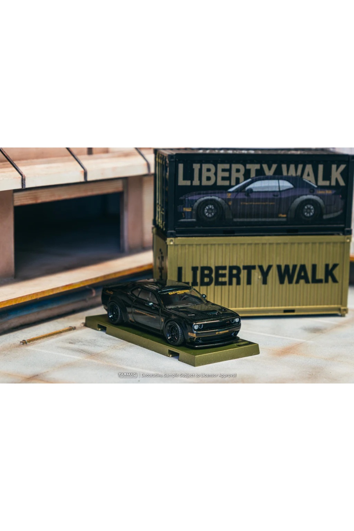Tarmac Works 1/64 LB-WORKS Dodge Challenger SRT Hellcat Black