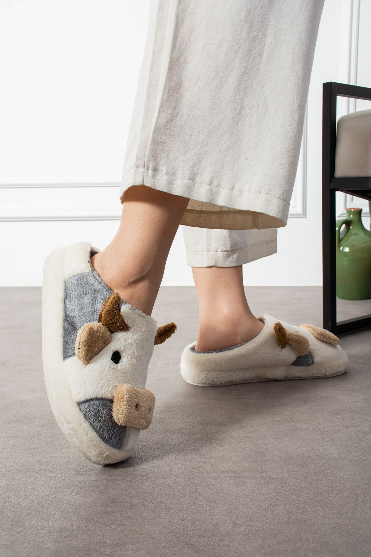 SWORD-Cow Figured Embroidered |   Winter Unisex House Slippers |   Non-Slip Base 3