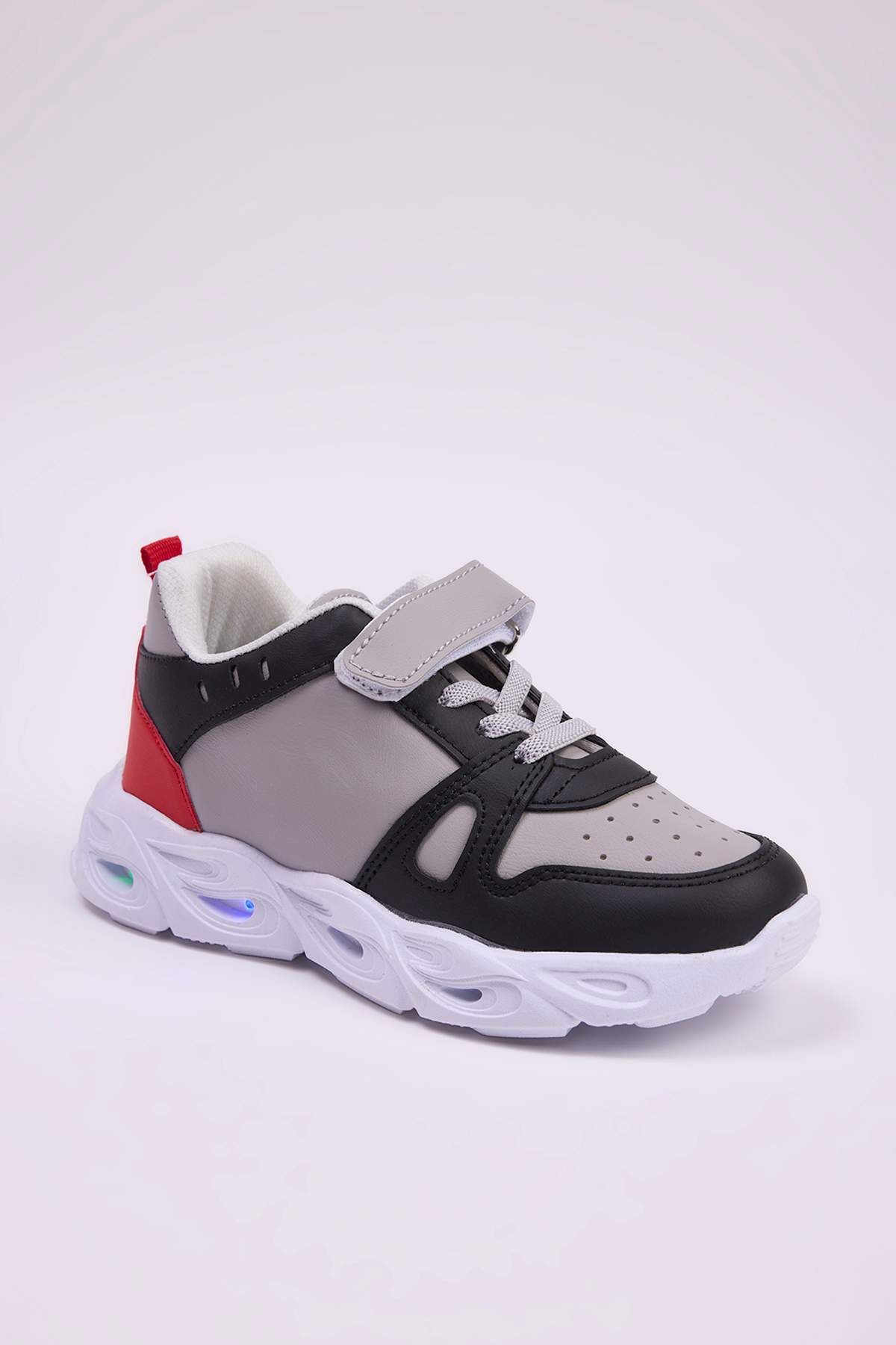trendyol-shoes-boys-sneaker