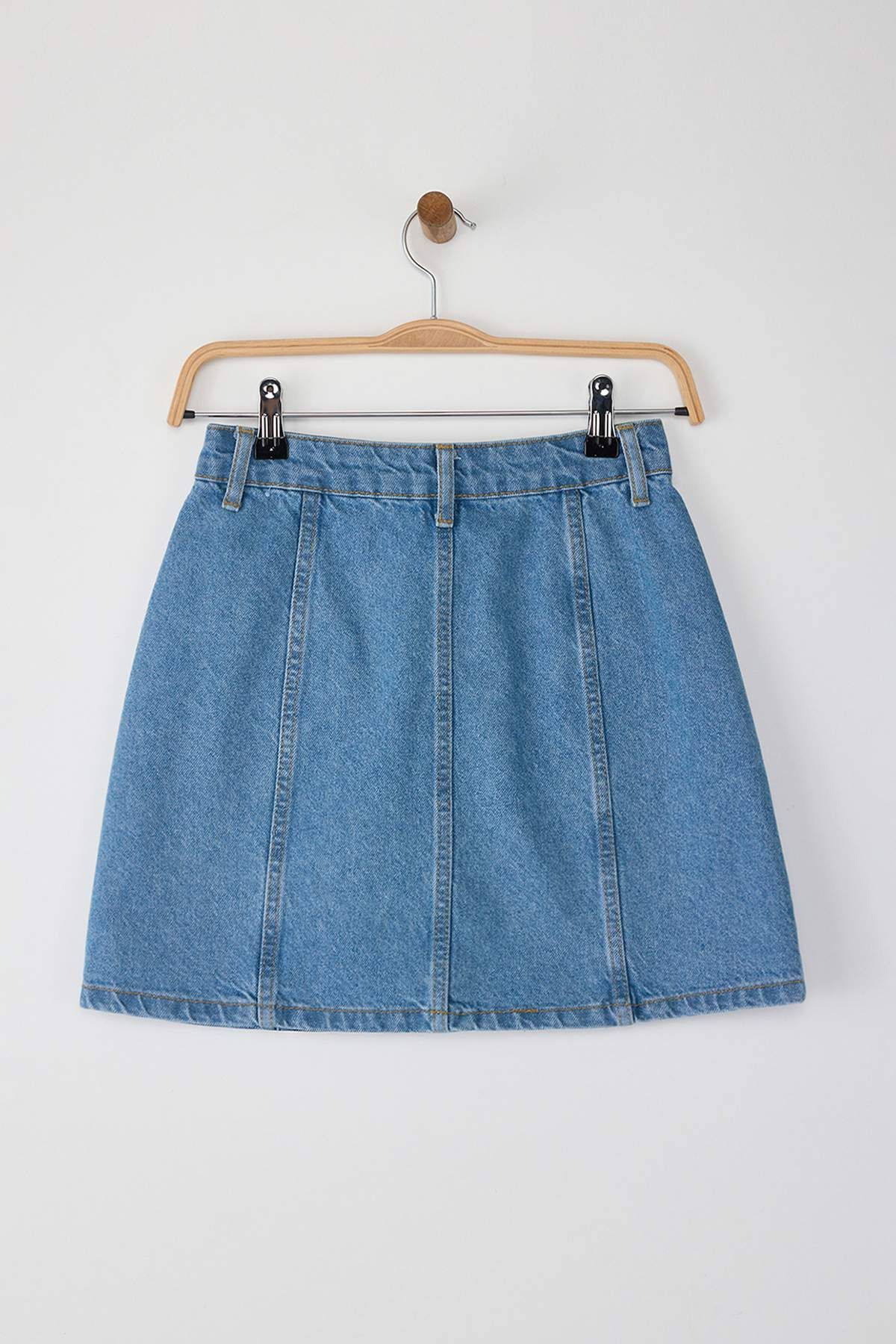 Trendyol Collection-Niebieska bardziej trwała spódnica mini z jeansu z przeszyciami na guziki z przodu Twoss22Et00050 7