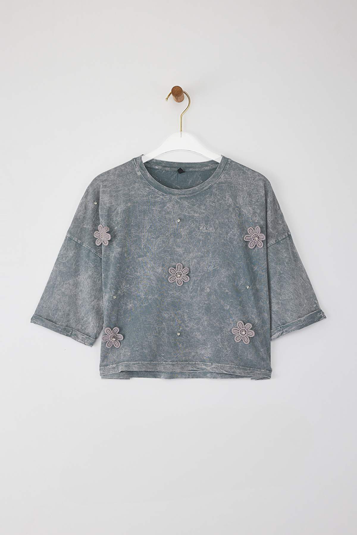 Trendyolmilla  Gri Kalın Pamuklu Yıkamalı Çiçekli Relaxed/Rahat Kalıp Crop Örme T-Shirt TWOSS25TS00131 - Görsel 5