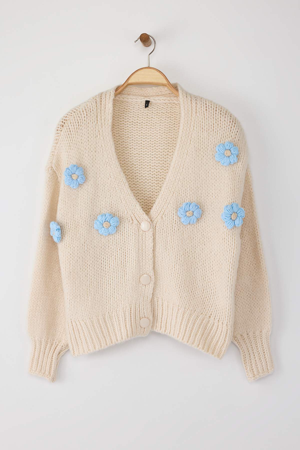 Trendyolmilla  Taş Yumuşak Dokulu Gül Detaylı Triko Hırka TWOAW25HI00207 - Görsel 6