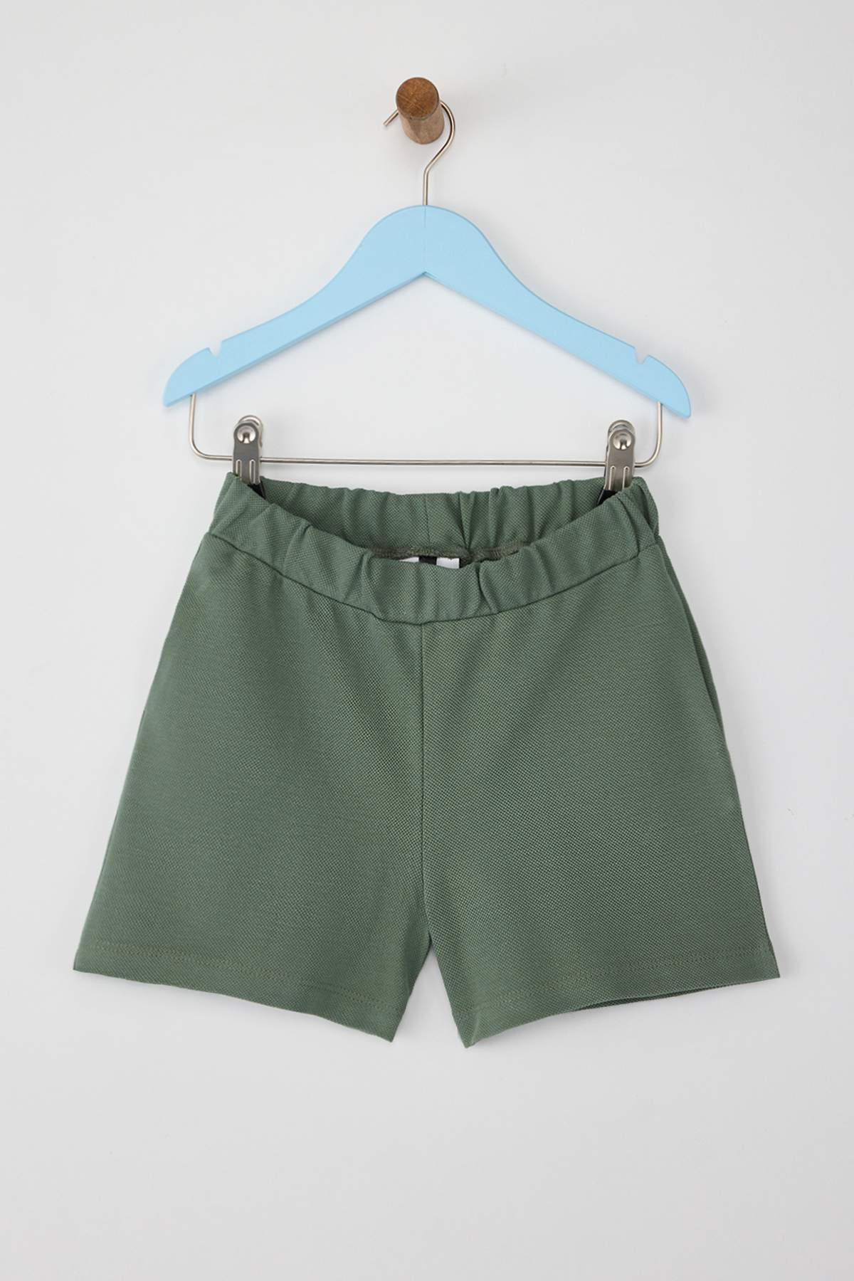 Trendyolmilla Kids Haki Erkek Çocuk Düz Örme Şort & Bermuda TKDSS25SR00031