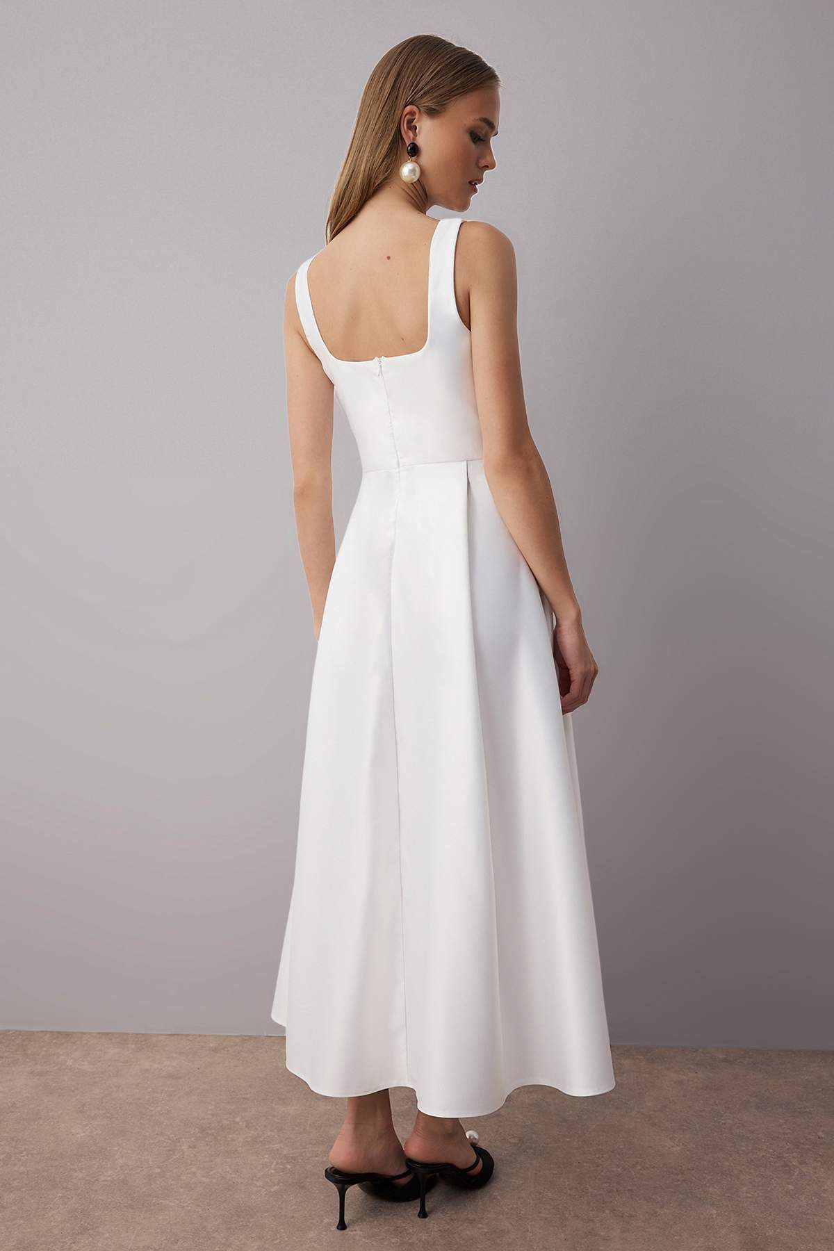 Trendyol Collection-Λευκό A-Line Satin Weaving Κομψό βραδινό φόρεμα επιστροφής στο σπίτι TPRAW25EL00040 4