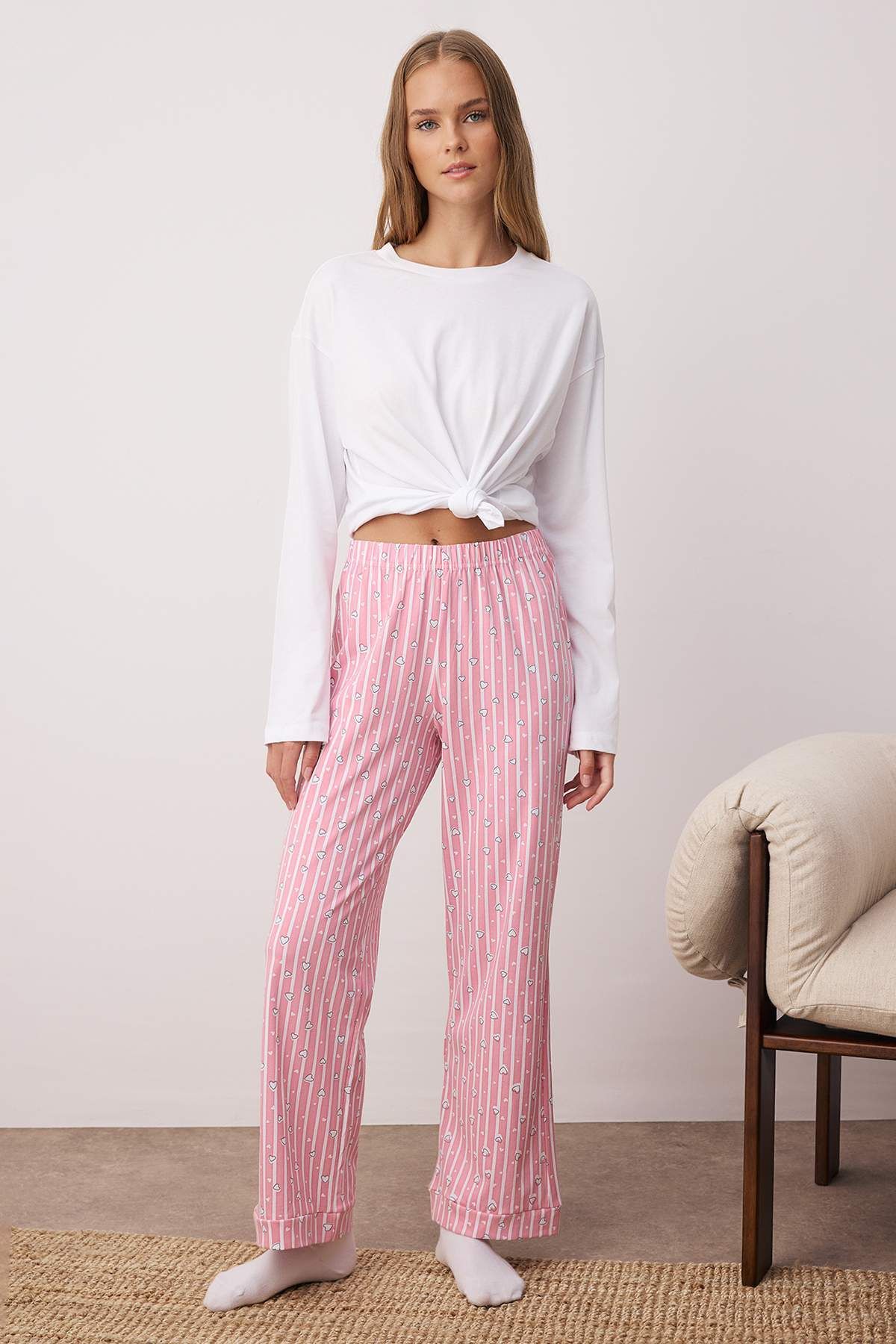 Trendyol Collection-Pamut csíkos és szív alakú pizsama alsó - rózsaszín THMSS23PJ00002 1