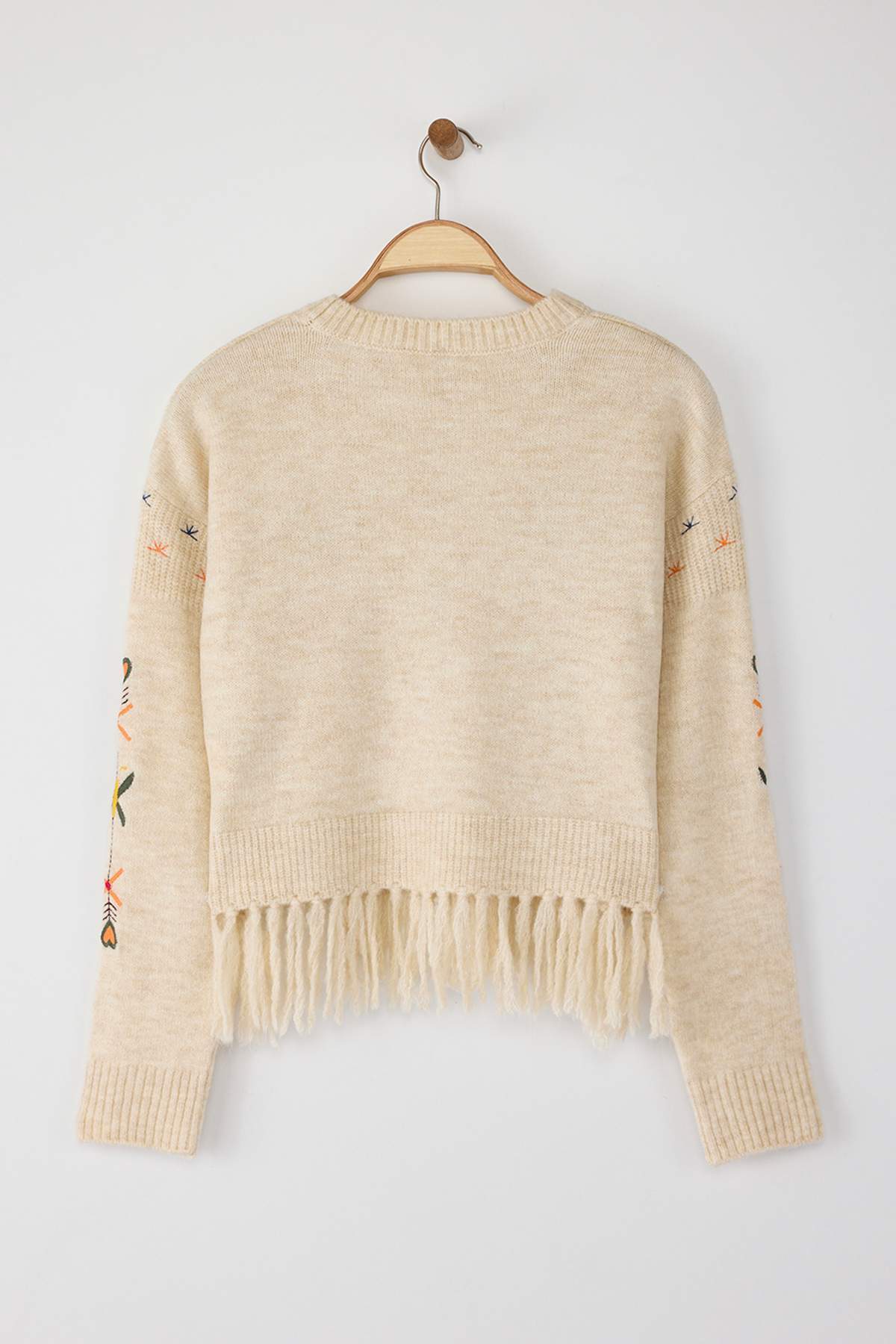 Trendyolmilla  Ekru Yumuşak Dokulu Püsküllü Nakış İşlemeli Triko Kazak TWOAW25KZ00396 - Görsel 7