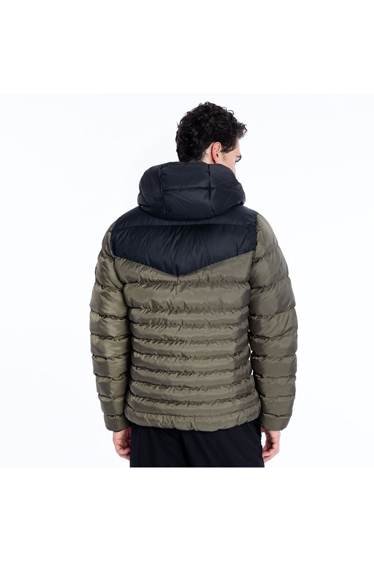 New Balance-MNJ3233 Kaki Paltoane și veste pentru bărbați 4