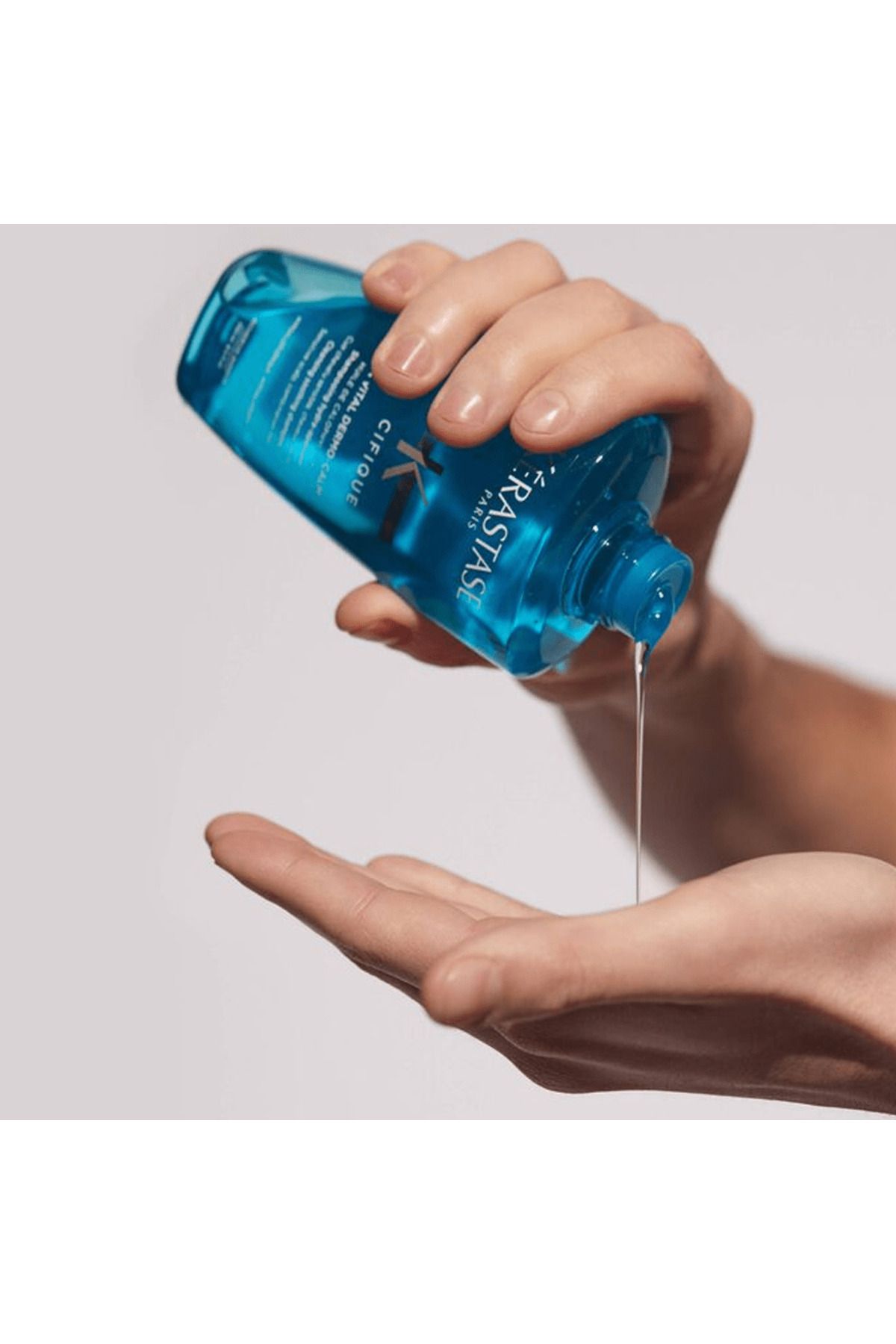 Kerastase-شامبو سبيسيفيك بان فيتال ديرمو كالم لفروة الرأس الحساسة من كيراستاس - 250 مل 3