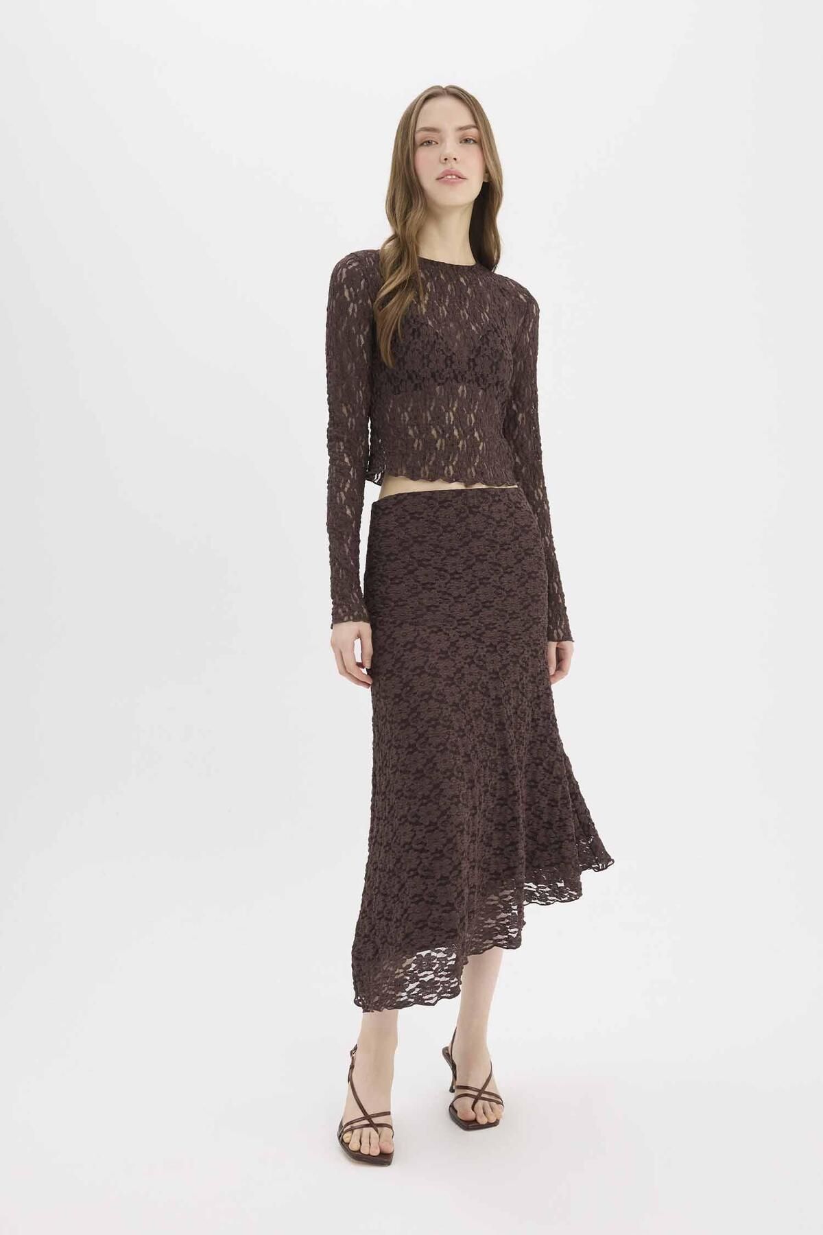 DeFacto-Asymmetrischer Maxirock aus Spitze mit normaler Taille E4812ax25sp 2