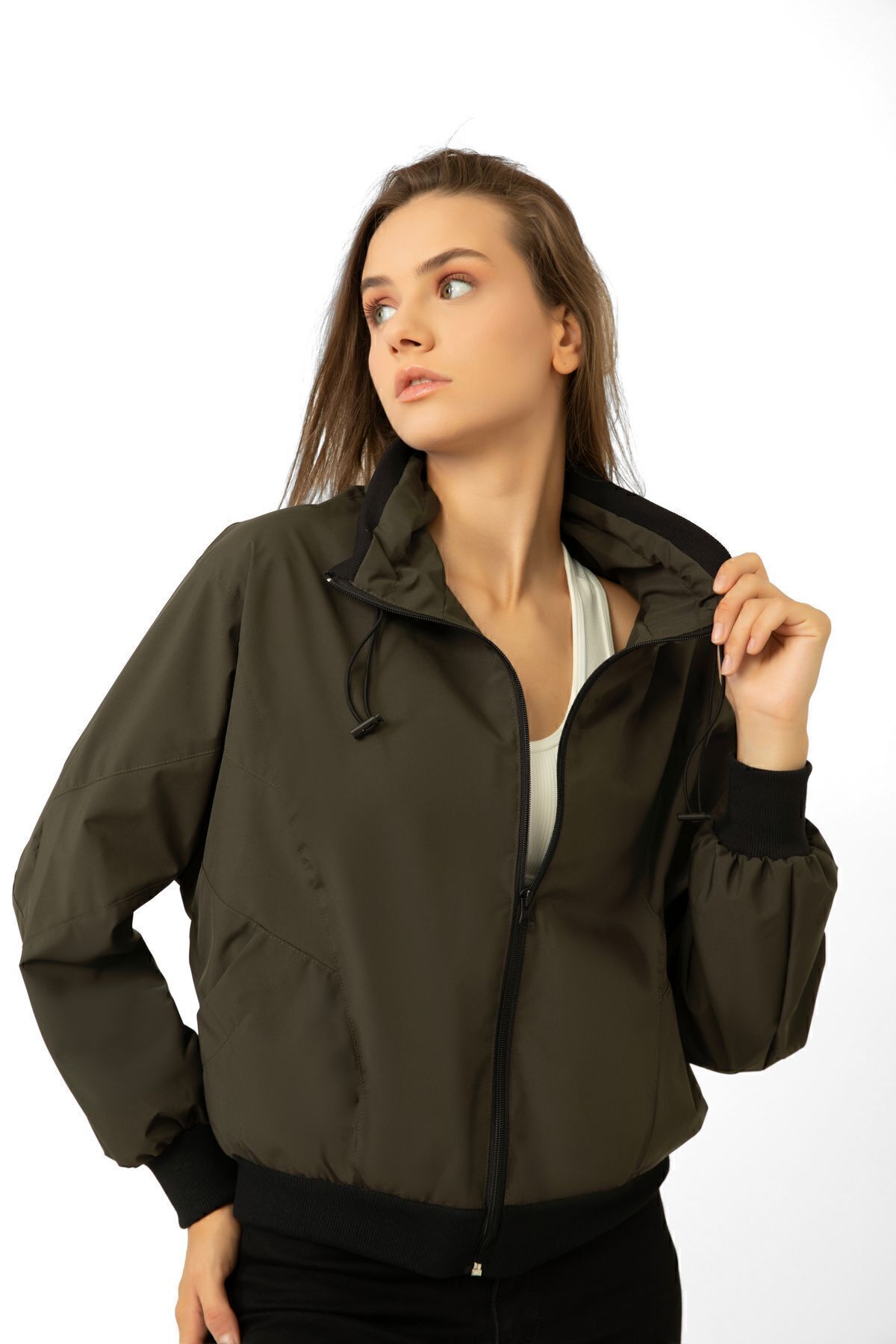 Montland  Kadın Haki Dik Yaka Su ve Rüzgar Geçirmez Oversize Crop Mevsimlik Yağmurluk Rüzgarlık - Görsel 2