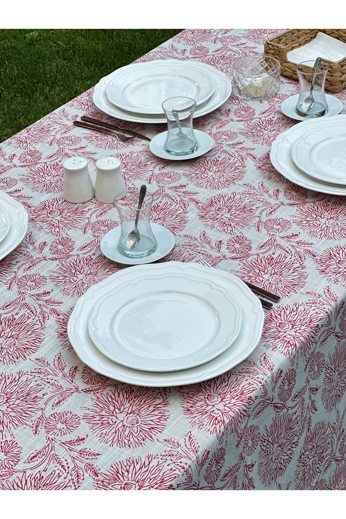 LUFA HOME-مفرش طاولة نارين 6