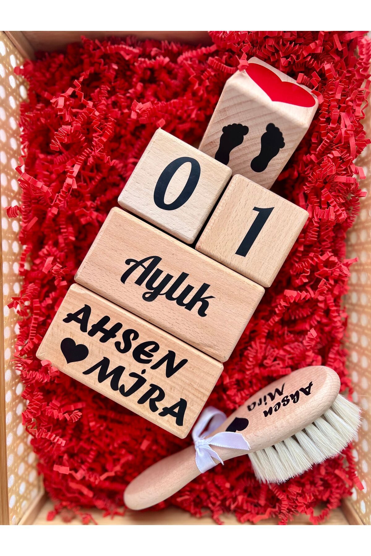 Isimli Bebek Anı Küpü Ve Tarak Set Siyah