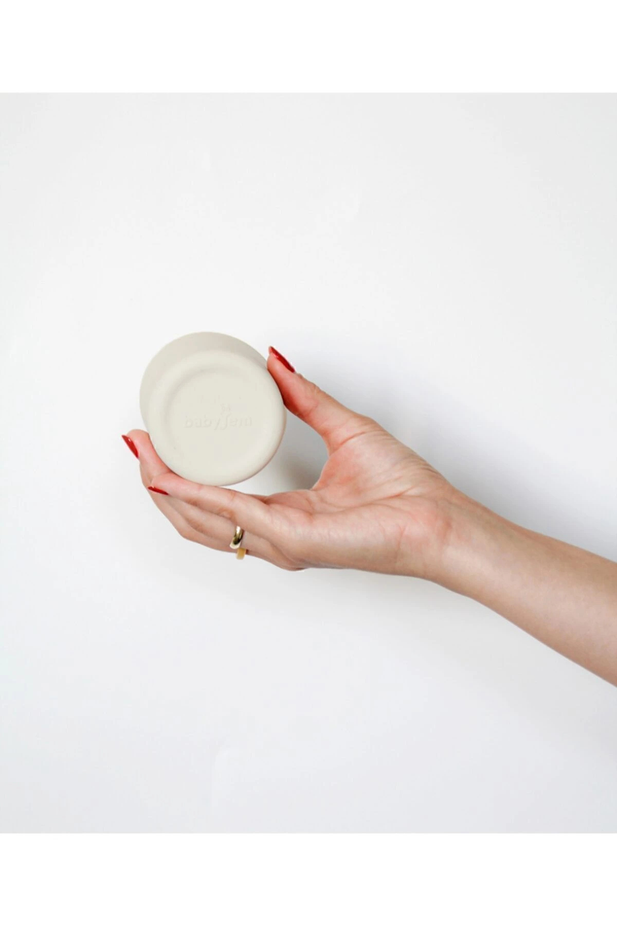 Babyjem Silikon Bardak + Silikon Mama Kaşığı Ekru Silikon Bebek Beslenme Seti fotoğrafı 3 (önizleme)