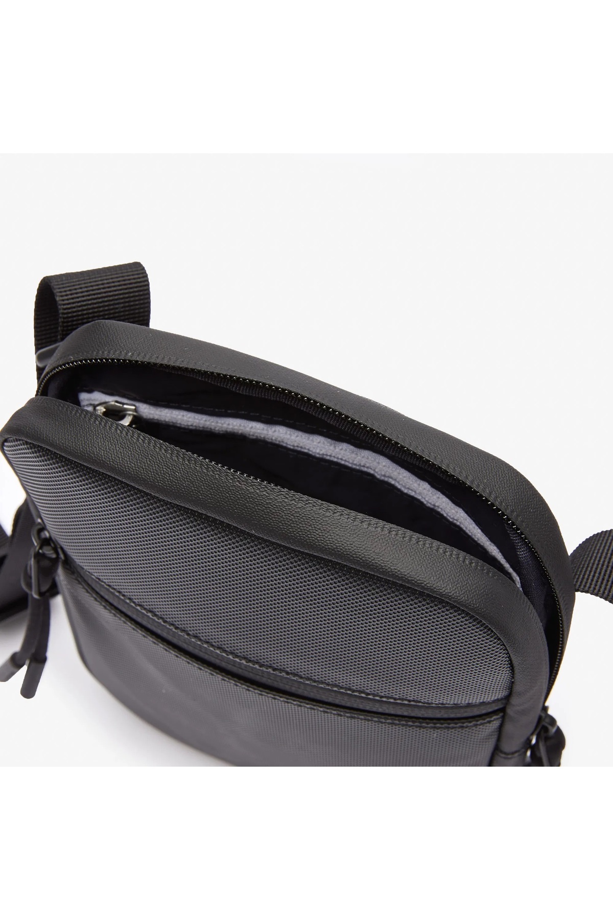 Lacoste-Taschen 3