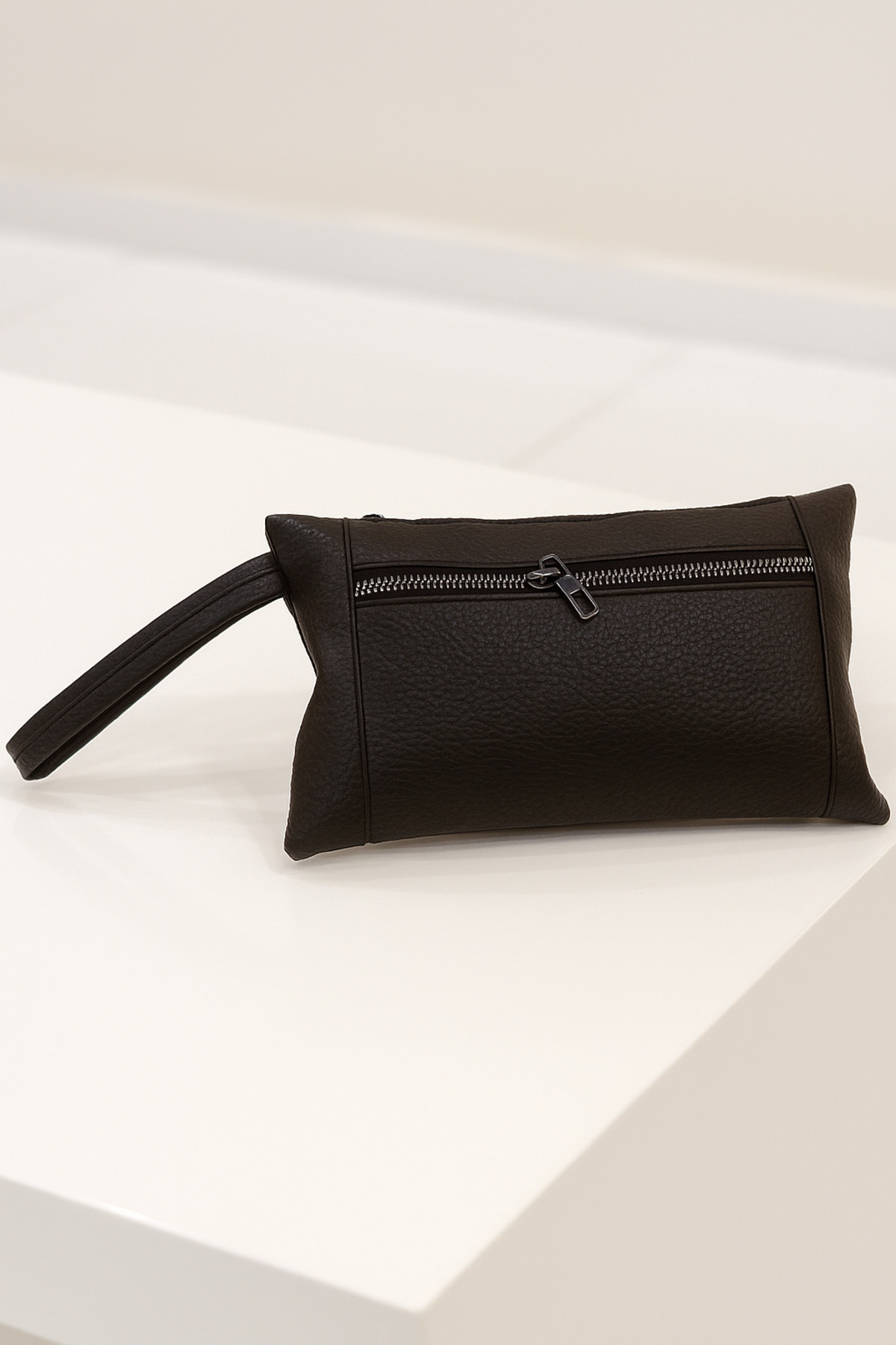 lizy's Modern ve Kullanışlı Minimalist Tasarımlı Erkek El Çantası görsel 6