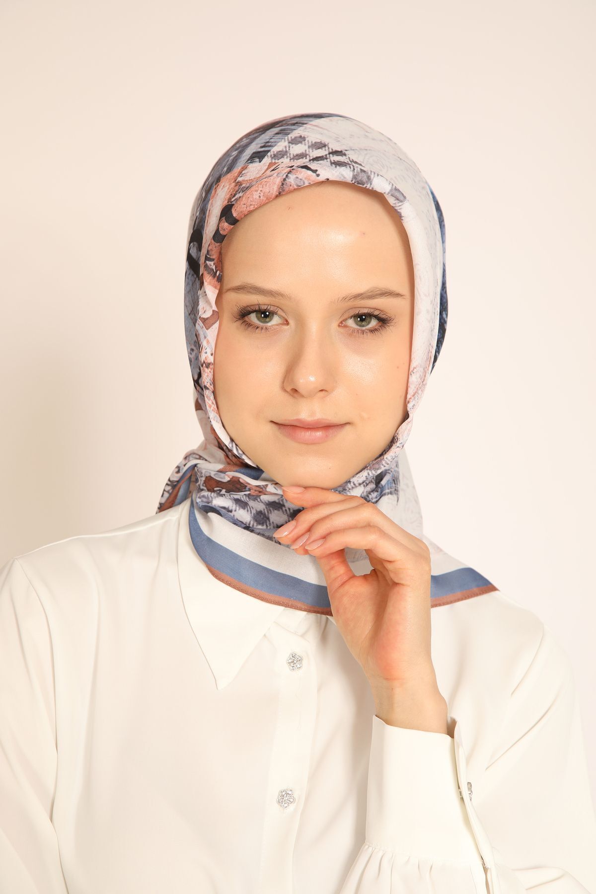 BERCHEM SCARF-Soft Modern Patterned Scarf – Plaid Pattern Combination 4