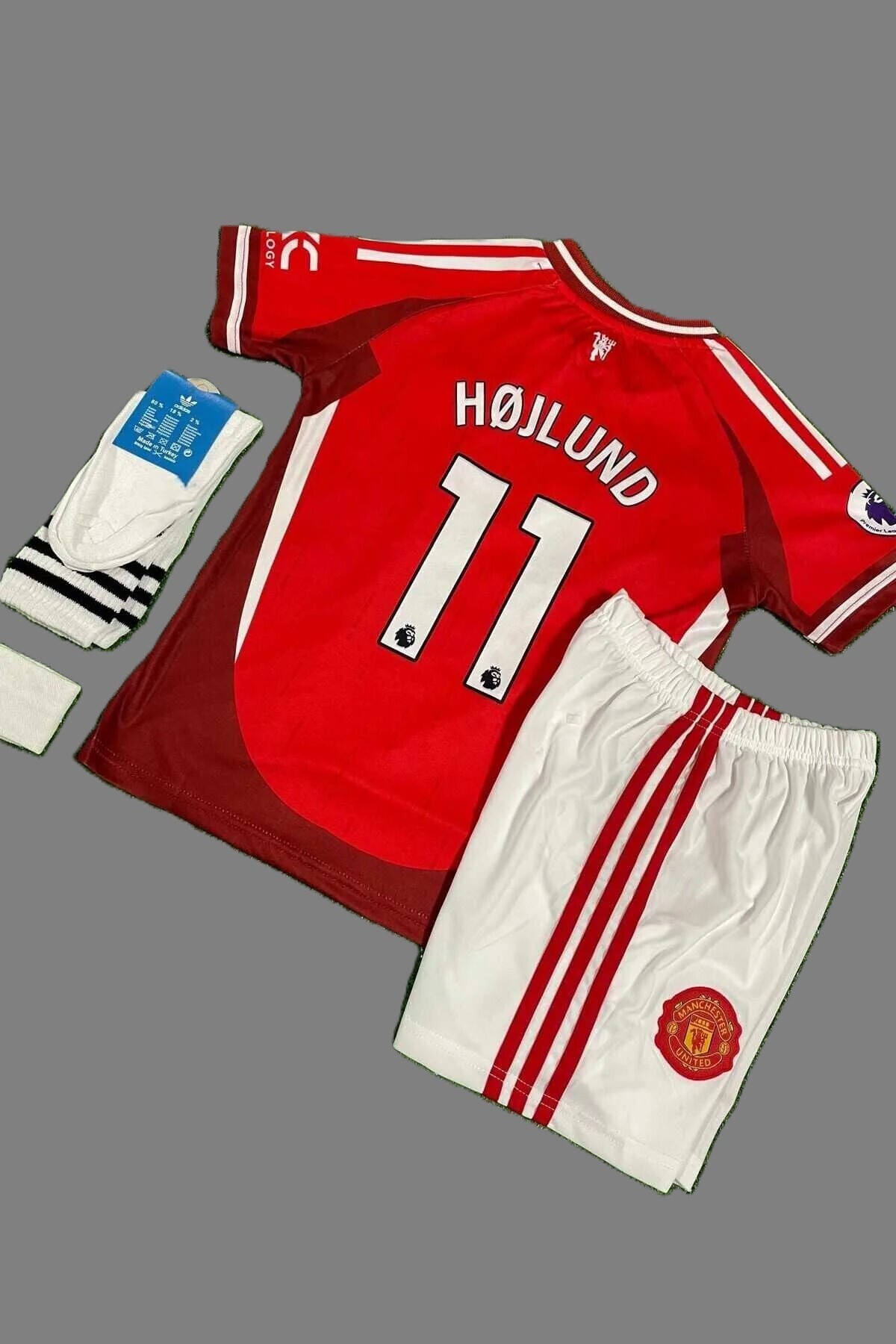 OVES Rasmus Højlund 2024/25 Yeni Sezon Manchester United Iç Saha Çocuk Forması 4'lü Set