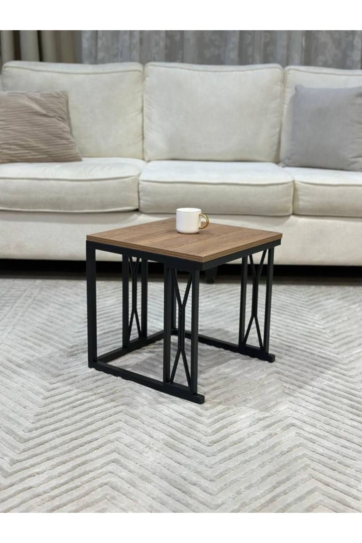 private house-Modern 3-piece table set - elegant and practical design 3