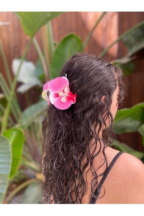 Flowingo Box Pembe Fuşya Detaylı Orkide ve İnci Boncuk Detaylı Siyah Mandallı...