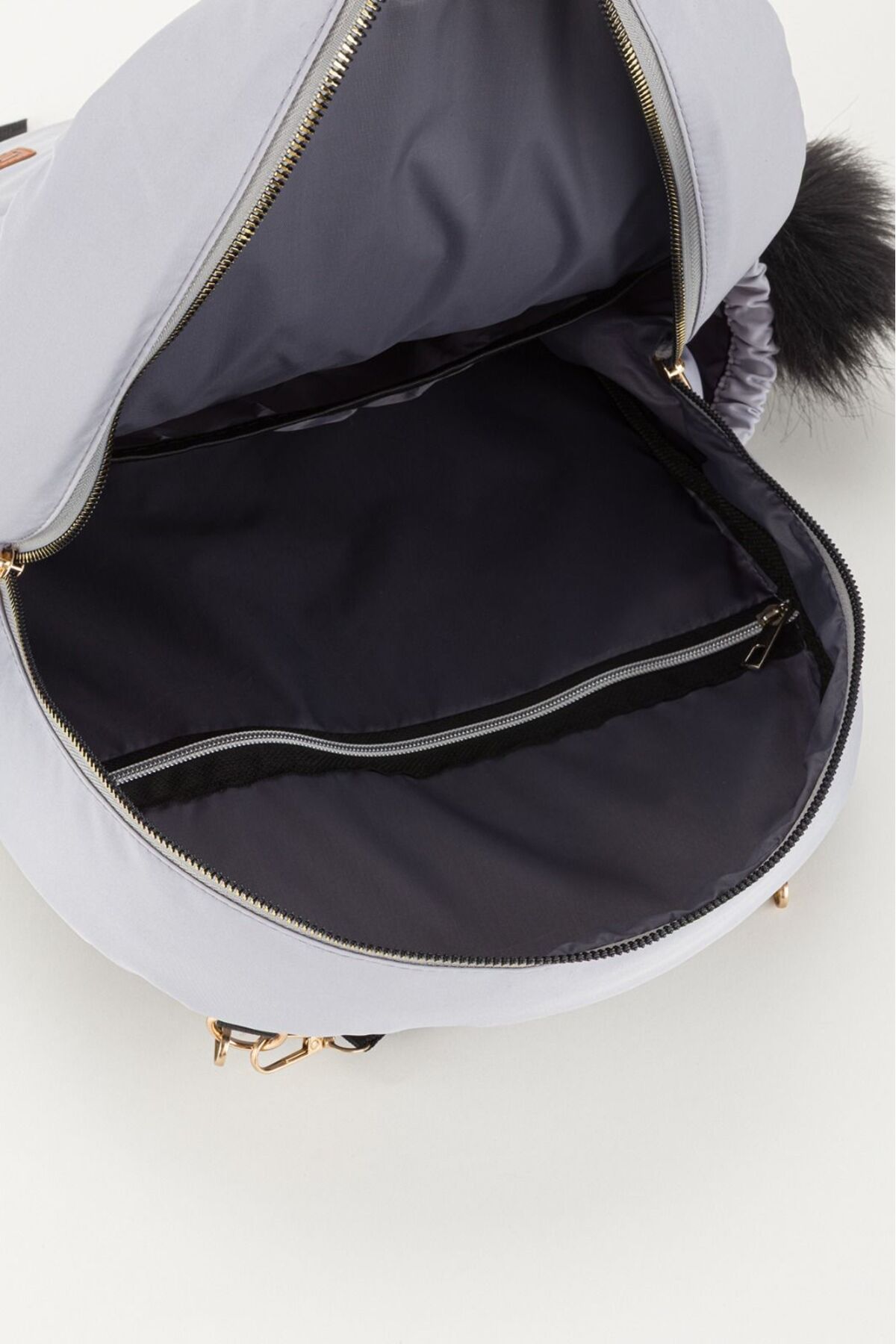 Halk Sepeti Anne Bebek Bakım Sırt-Omuz Çantası Arya Model Termos Biberon Cepli Askı Aparatlı Anahtarlık fotoğrafı 3 (önizleme)