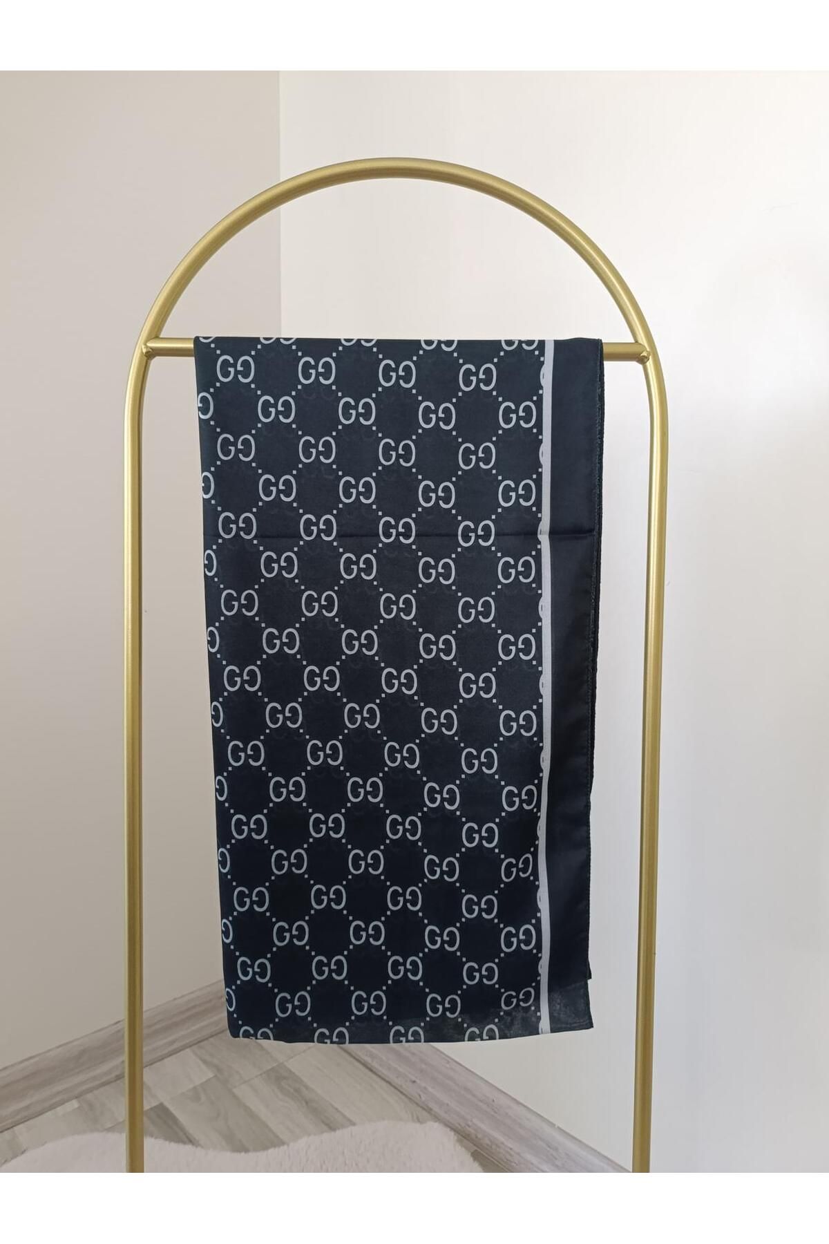 Shawl Passion-Retro Pattern Poly Black and White Shawl 4