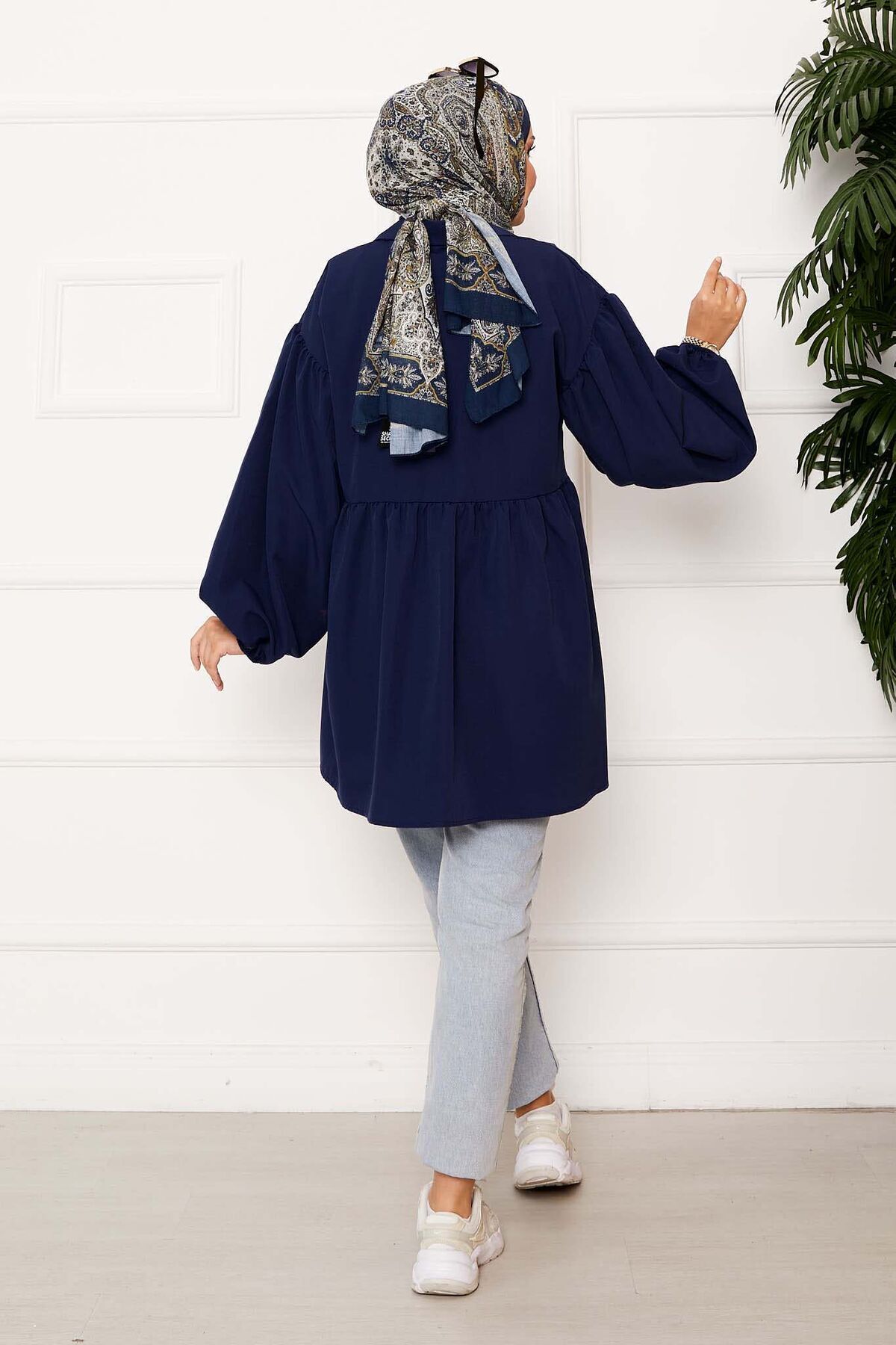 MODA  Balon Kol Fiyonk Bağcık Detaylı Gömlek - Görsel 4