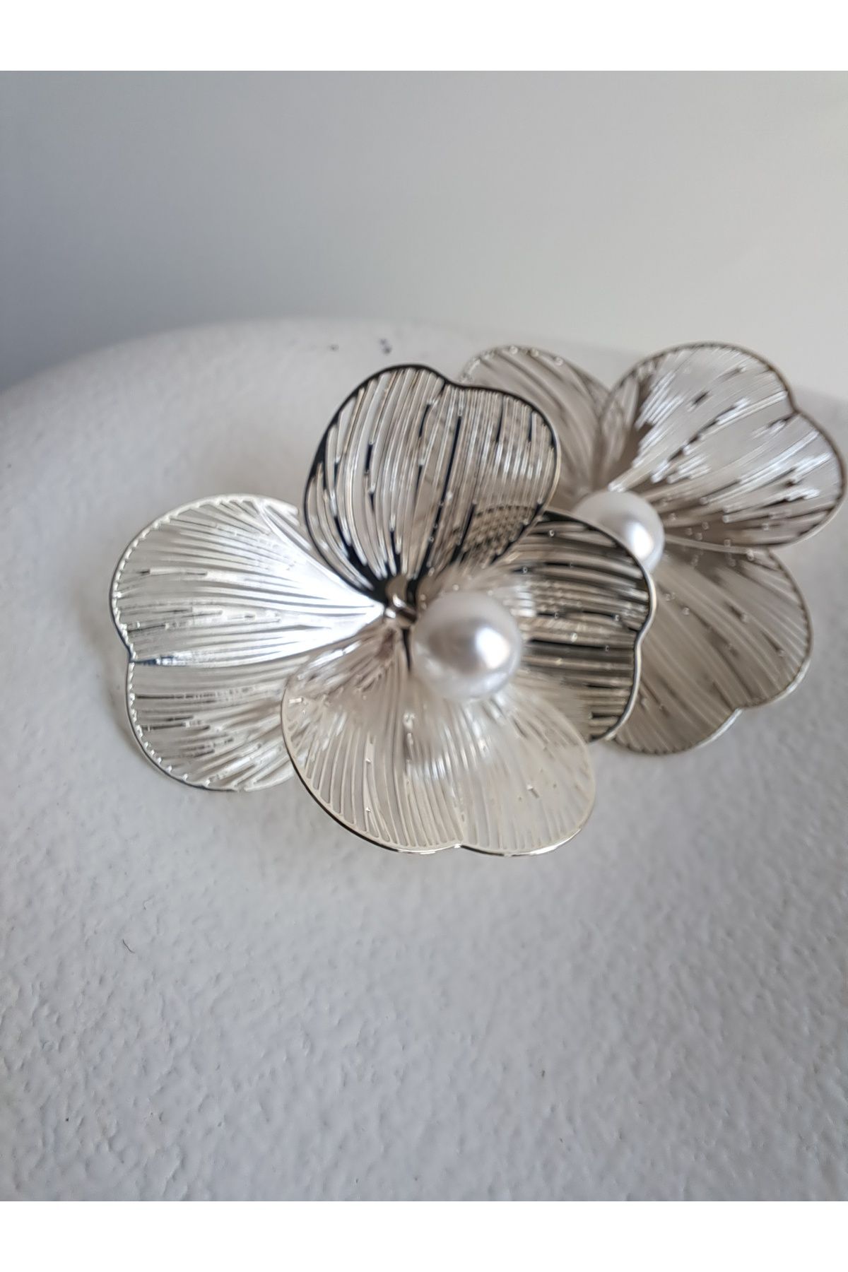 BHR AKSESUAR-Silver Pearl Leaf Earrings 7