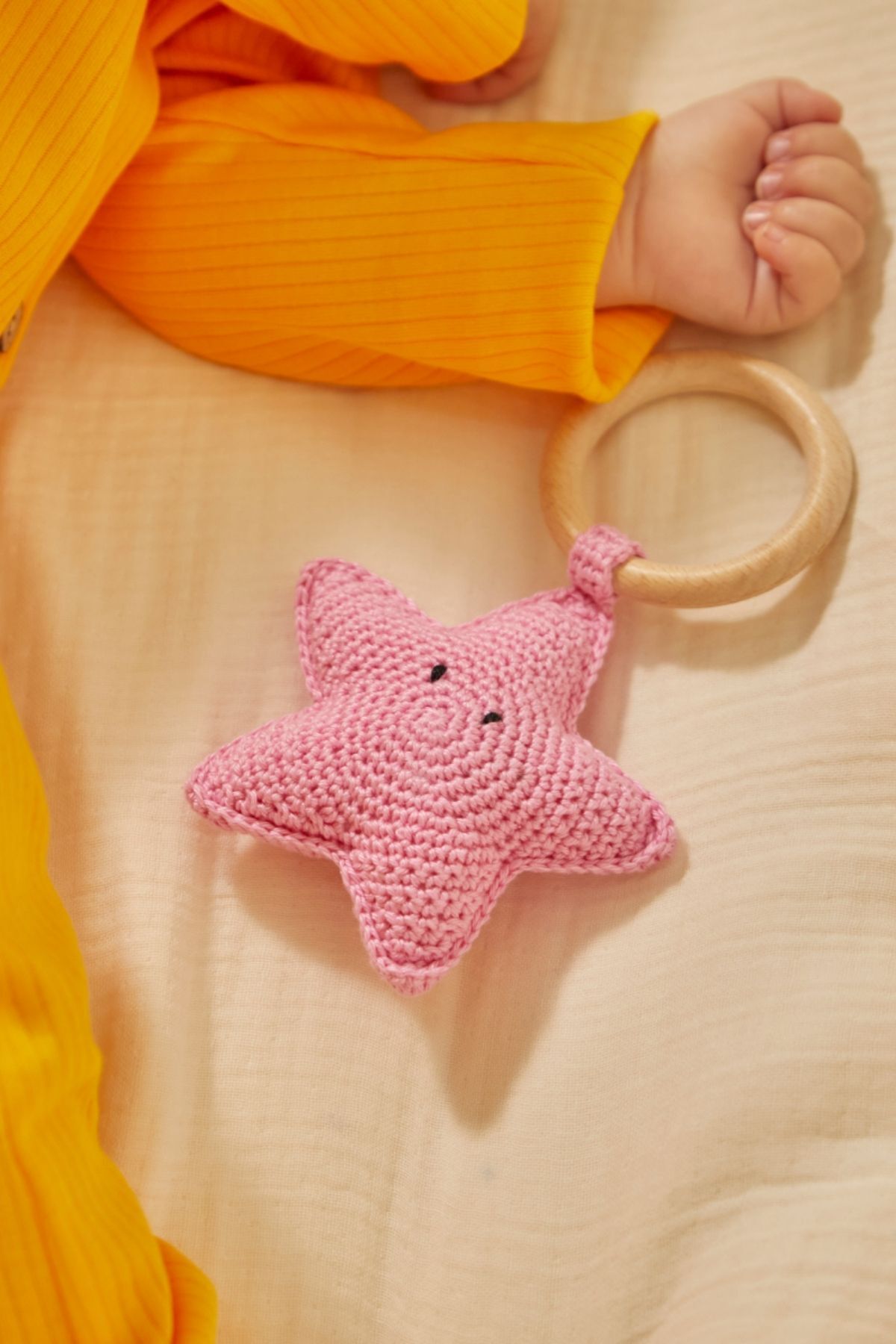Doğal Bebek Örgü Amigurumi Diş Kaşıyıcı Yıldız Pembe 9-12 Ay