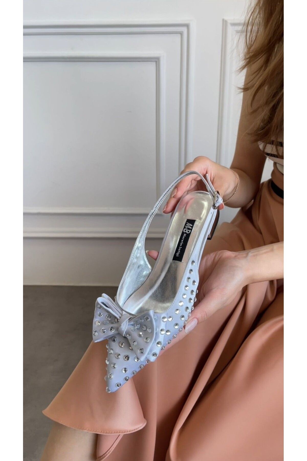 M&B-Dazzling with Elegant Bow Detail and Stone Sparkle .1Cm Heel Elegance. Large Size between 36 and 43 3